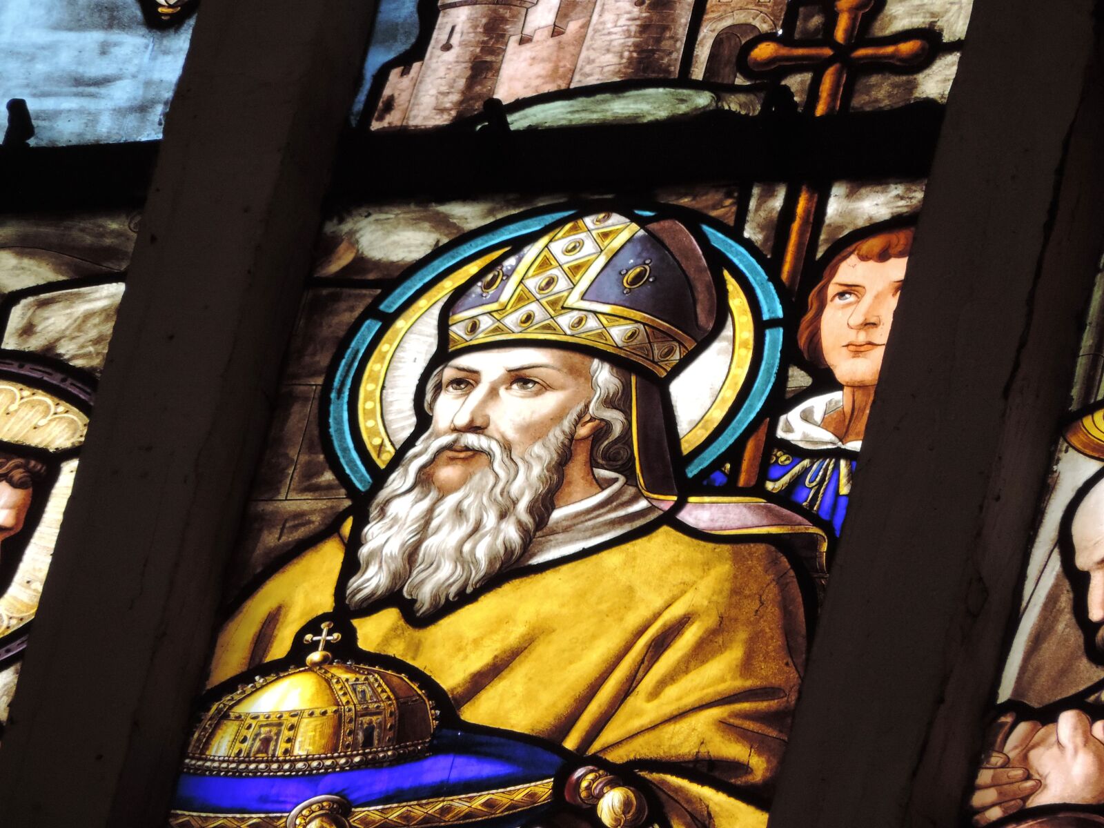 Nikon Coolpix P520 sample photo. King, kingdom, stained glass photography
