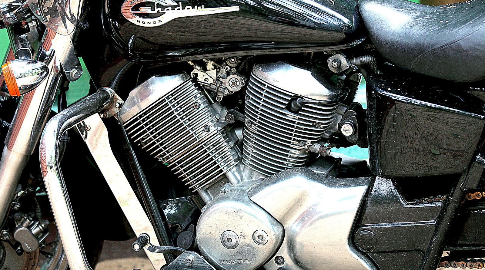 Canon EOS 5D Mark II sample photo. Motorcycle, engine, automotive photography