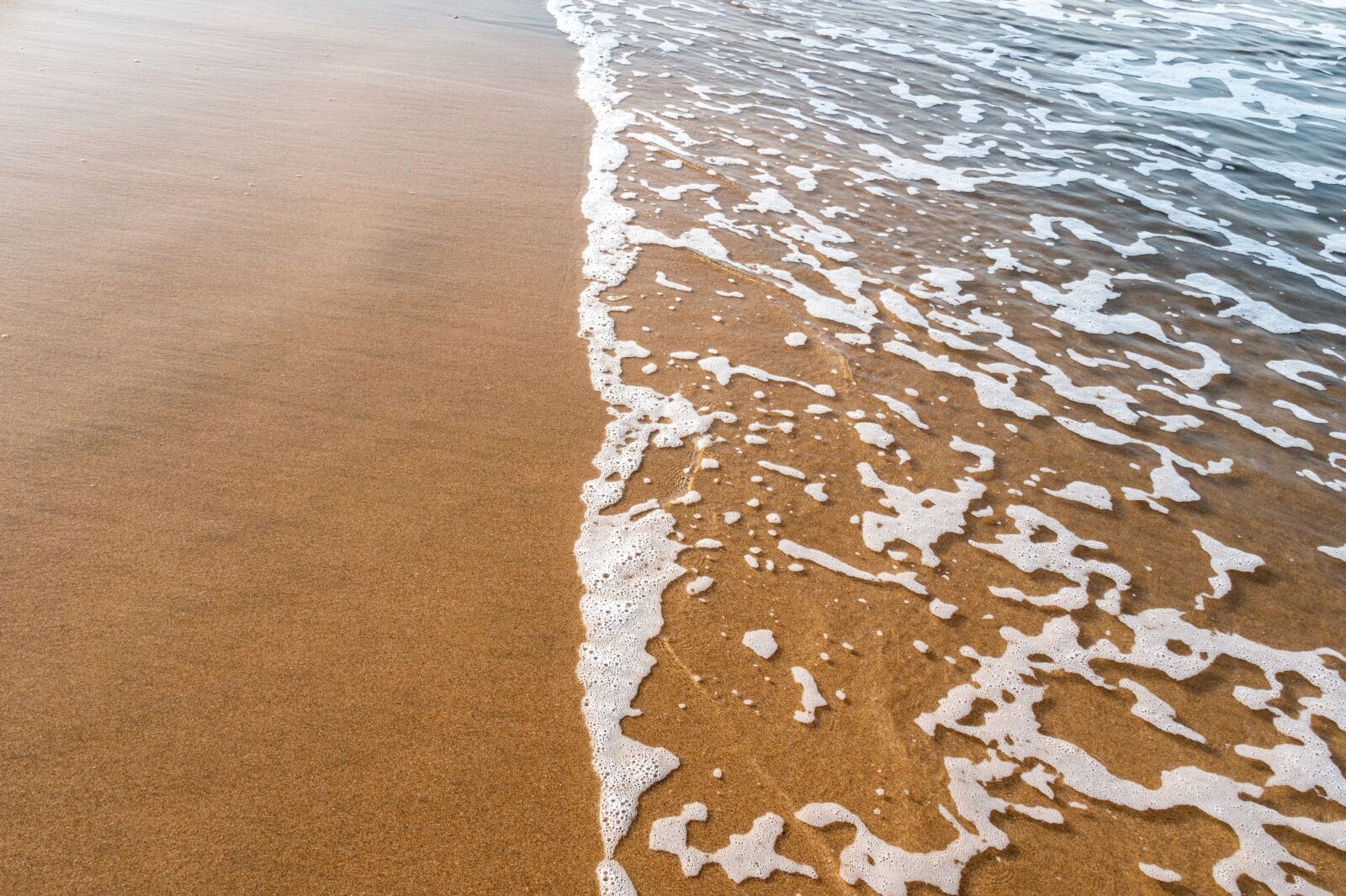 Canon EOS 70D sample photo. Water, sand, beach photography