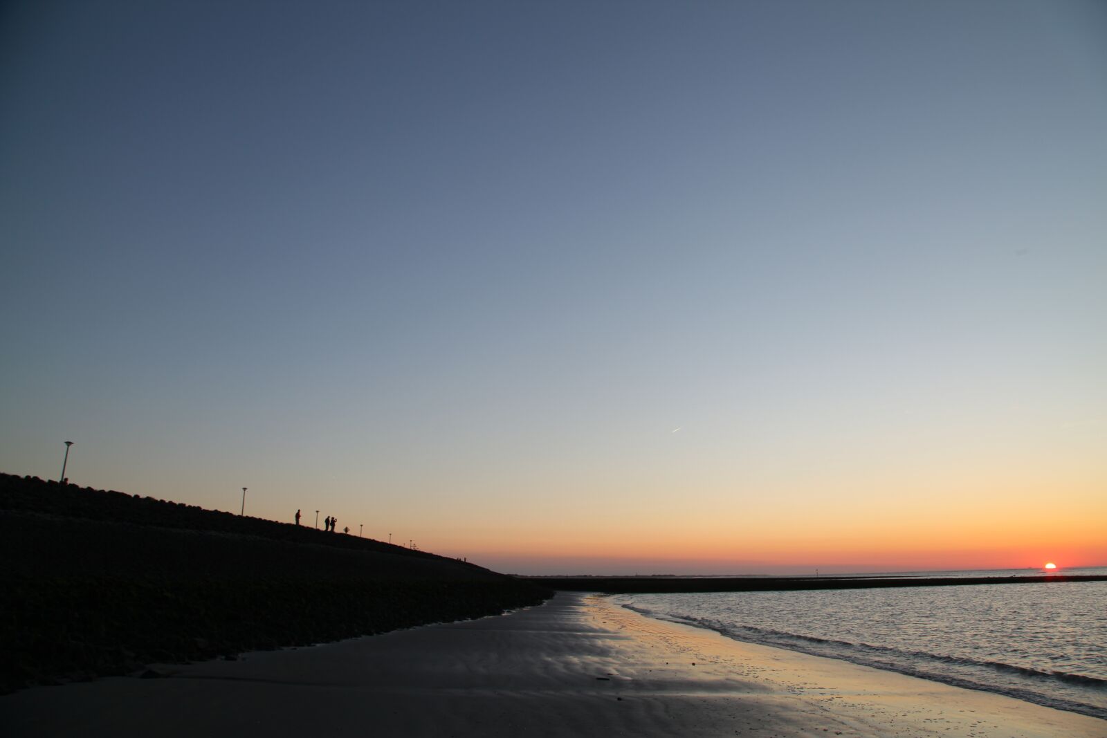 Canon EOS 5D Mark II sample photo. Sunset, coast, sea photography