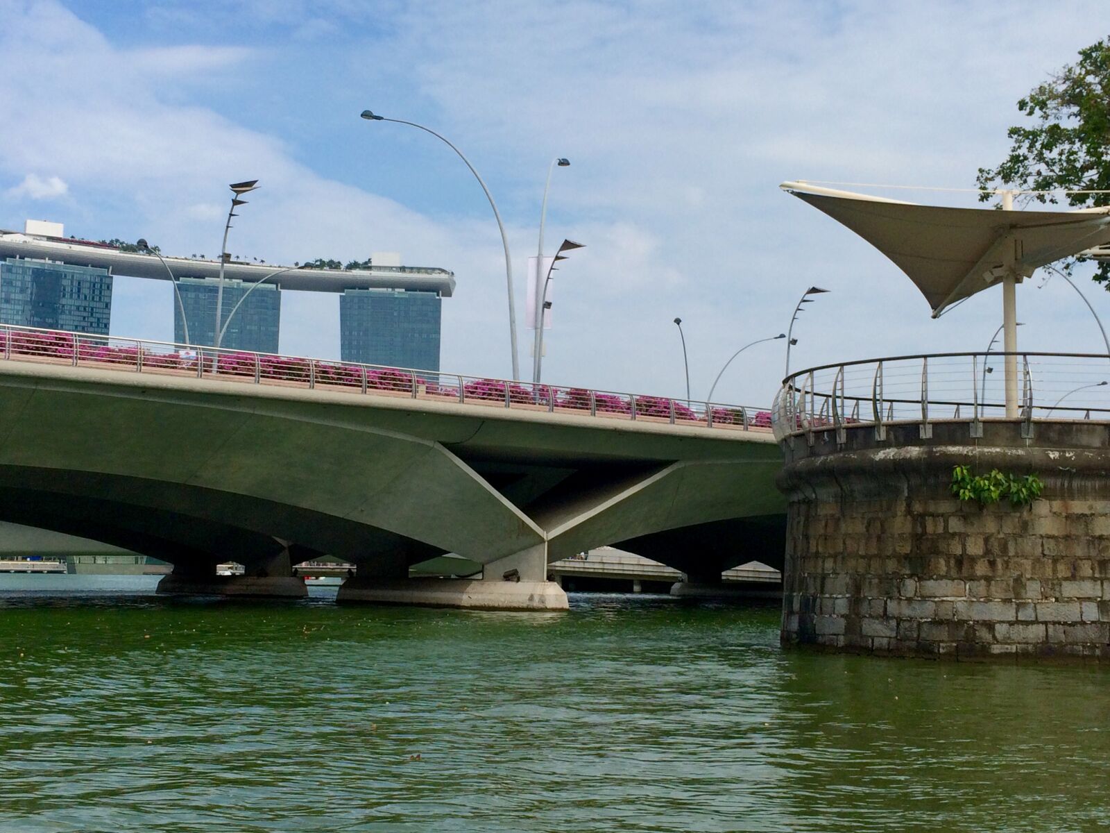 iPhone 5s back camera 4.15mm f/2.2 sample photo. Singapore, travel, asia photography