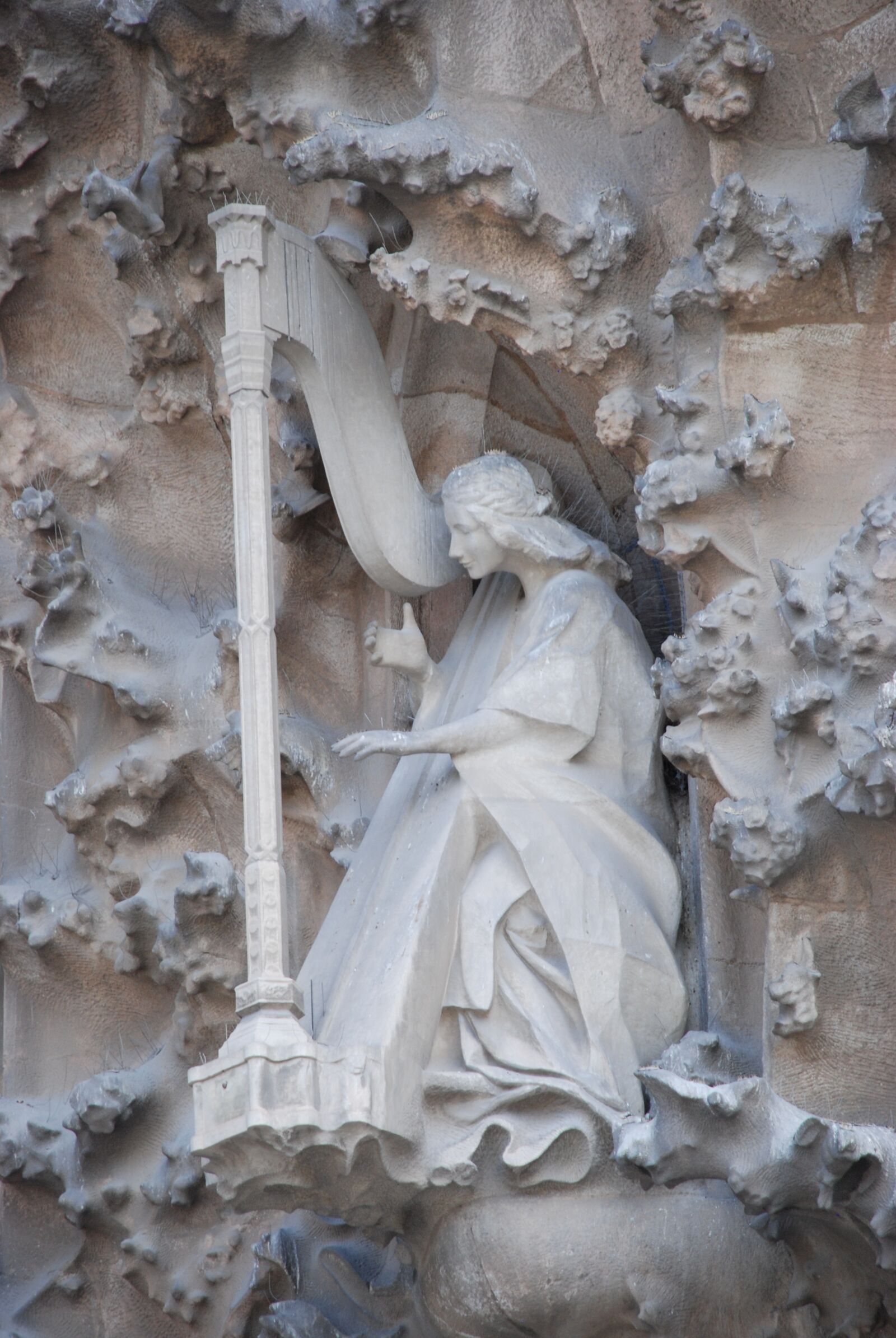 Nikon D80 sample photo. Spain, barcelona, gaudi photography