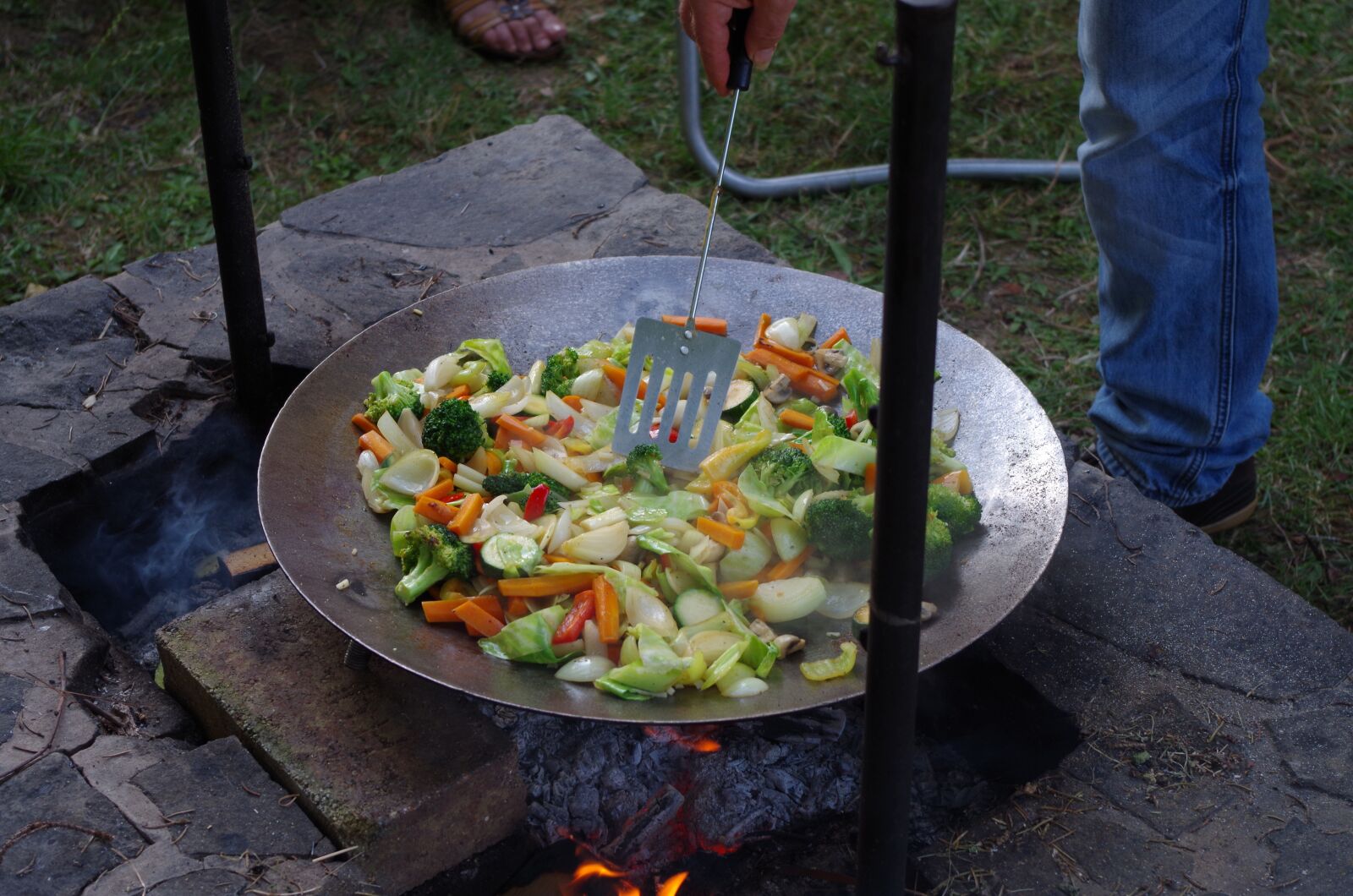 Pentax K-500 sample photo. Fire, cooking, vegetables photography