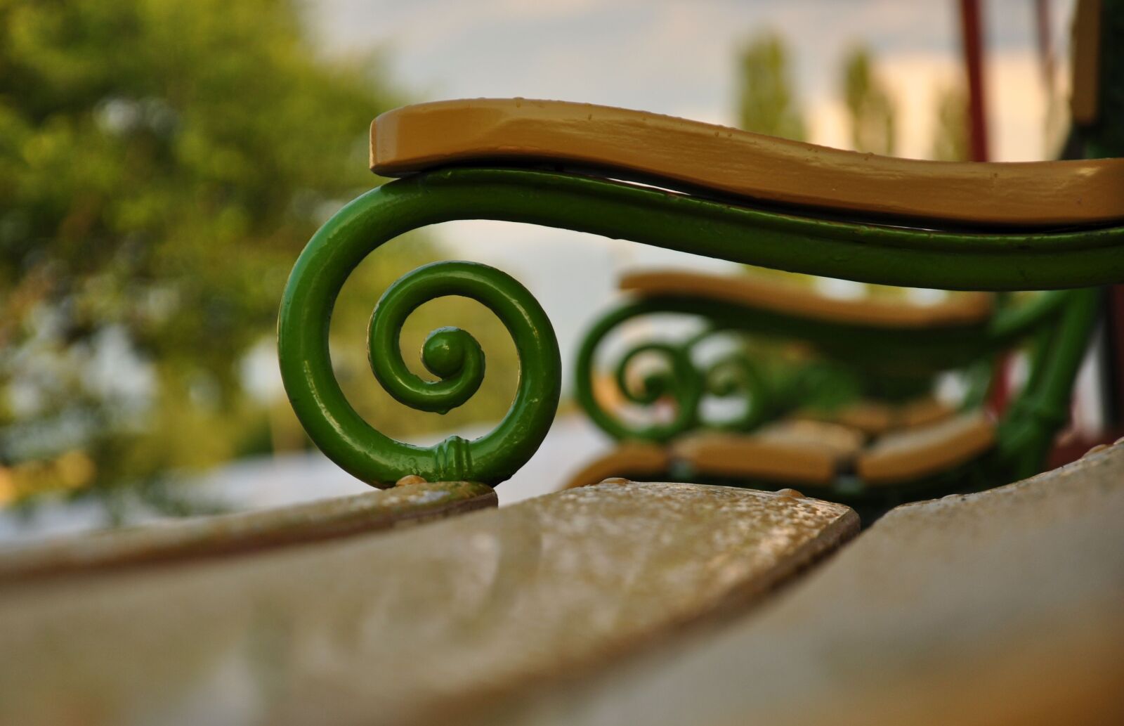Nikon D90 sample photo. Pad, wood, metal photography