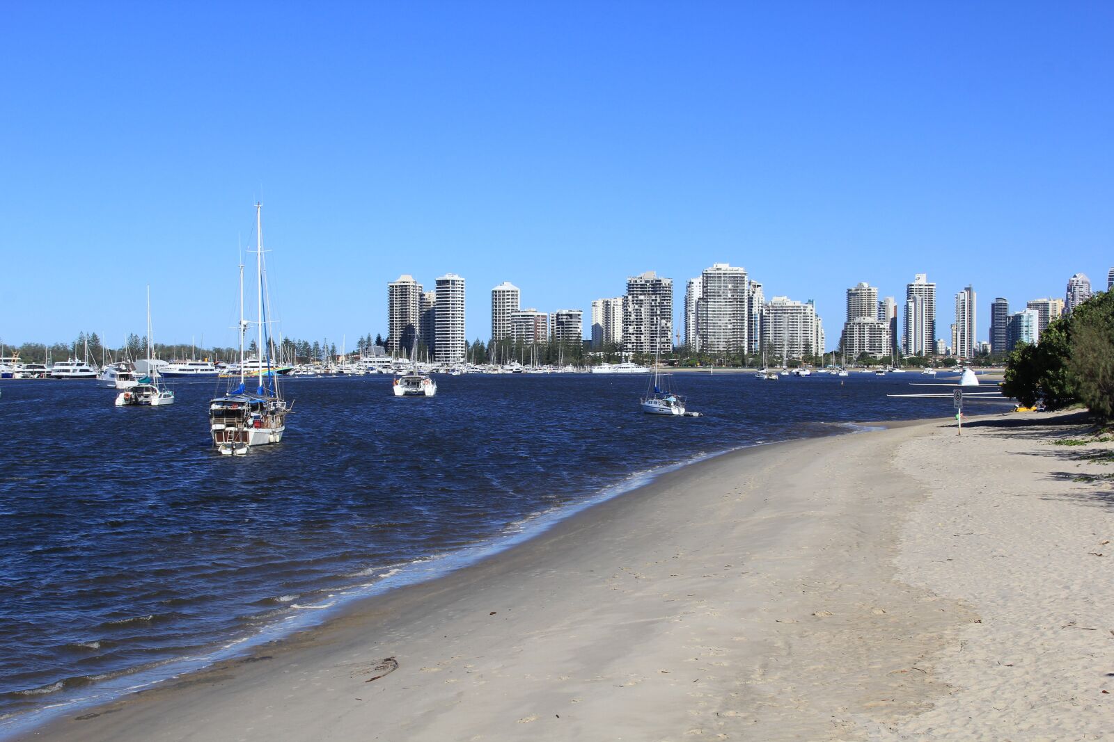 Canon EOS 60D + Canon EF 24-105mm F4L IS USM sample photo. Gold coast, southport, city photography