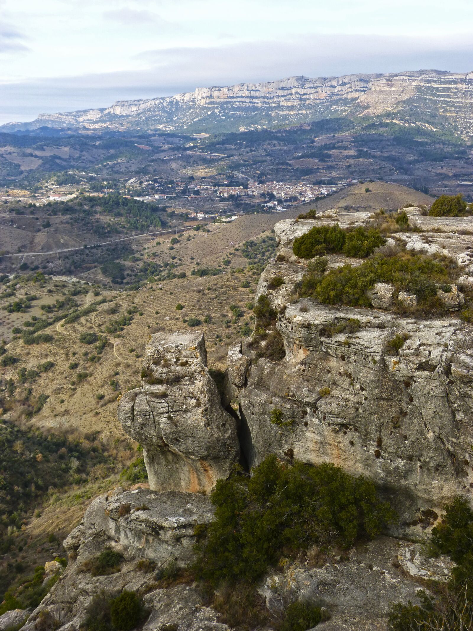 Panasonic DMC-FZ62 sample photo. Landscape, siurana, priorat photography