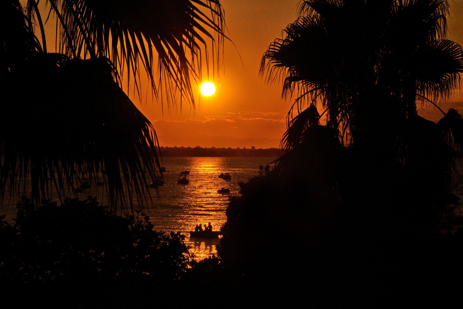 Nikon D3300 sample photo. Sunset, sea, silhoutte photography