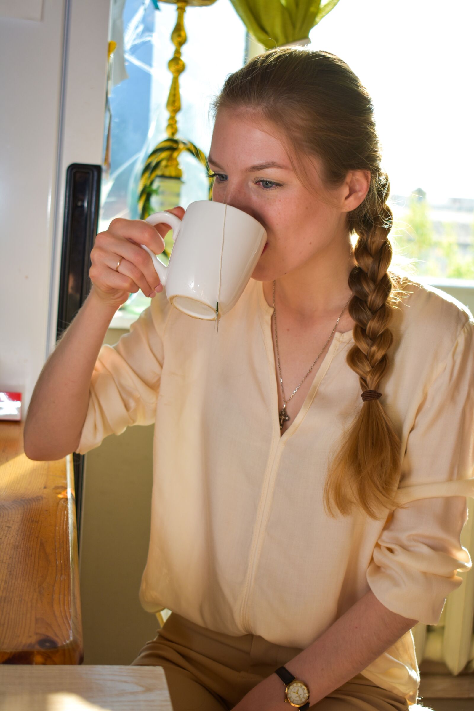 Nikon D3400 sample photo. Morning, girl, tea photography