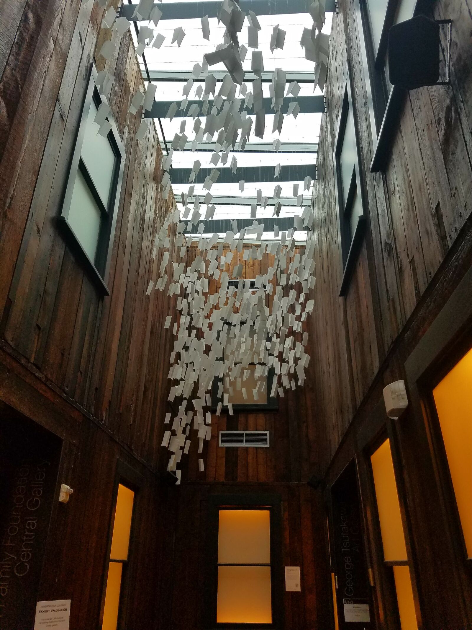 Samsung Galaxy S7 Edge sample photo. Seattle, museum, windows photography