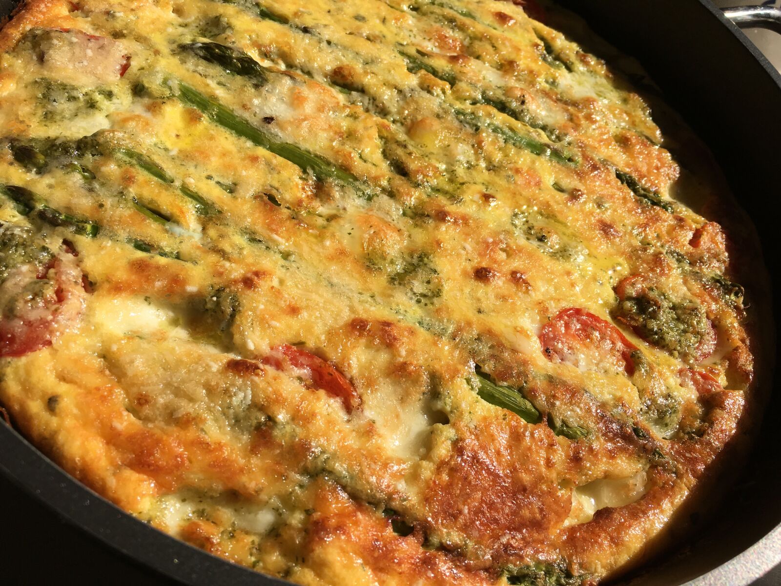 iPhone SE back camera 4.15mm f/2.2 sample photo. Food, pie, culinary arts photography