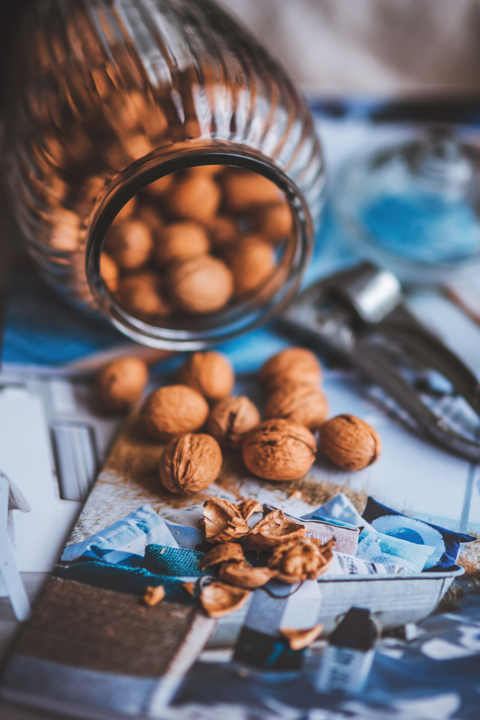 Sigma 85mm F1.4 EX DG HSM sample photo. Walnuts photography