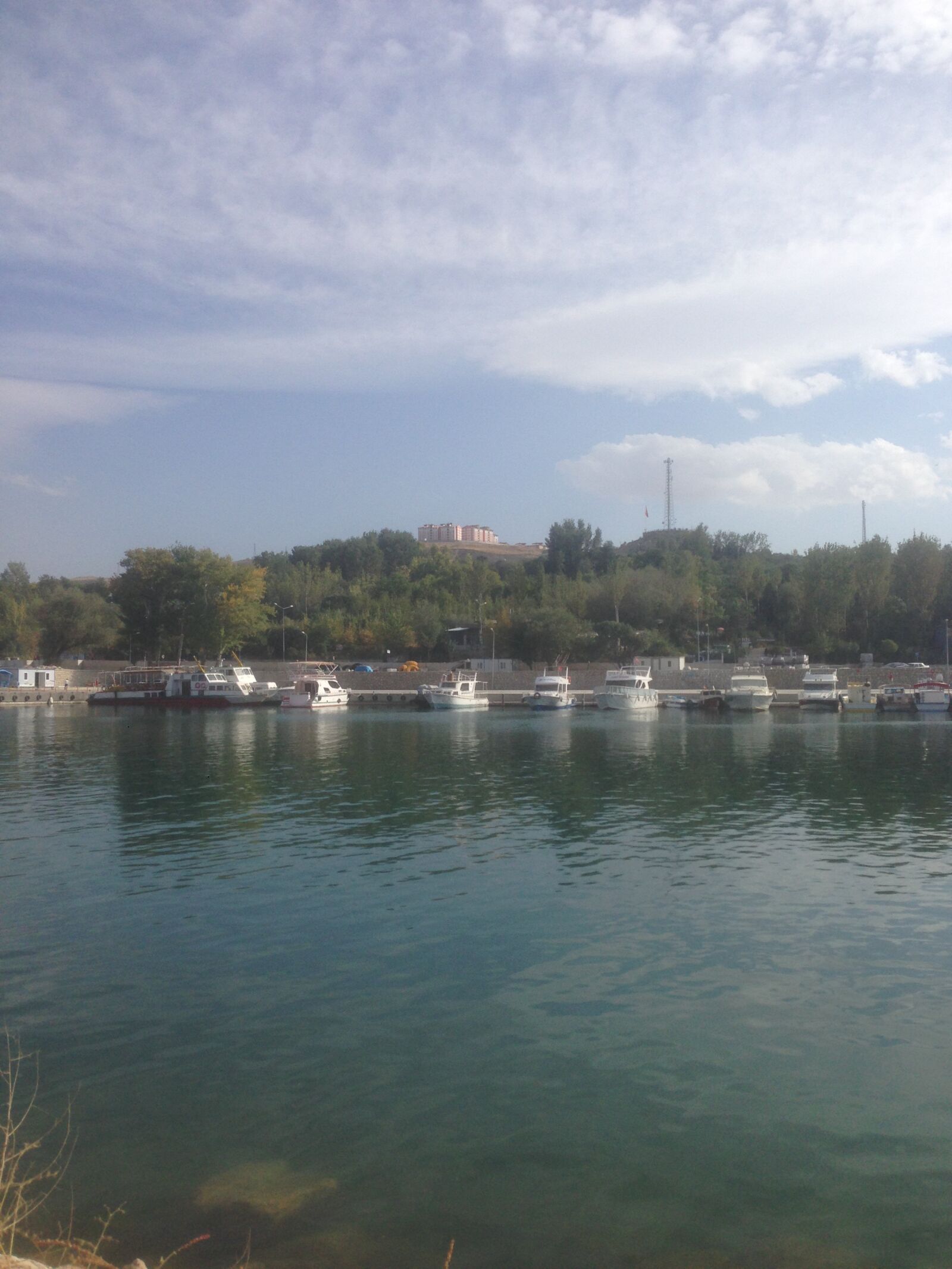 iPhone 5 back camera 4.12mm f/2.4 sample photo. Mehmet, bakay, designer photography