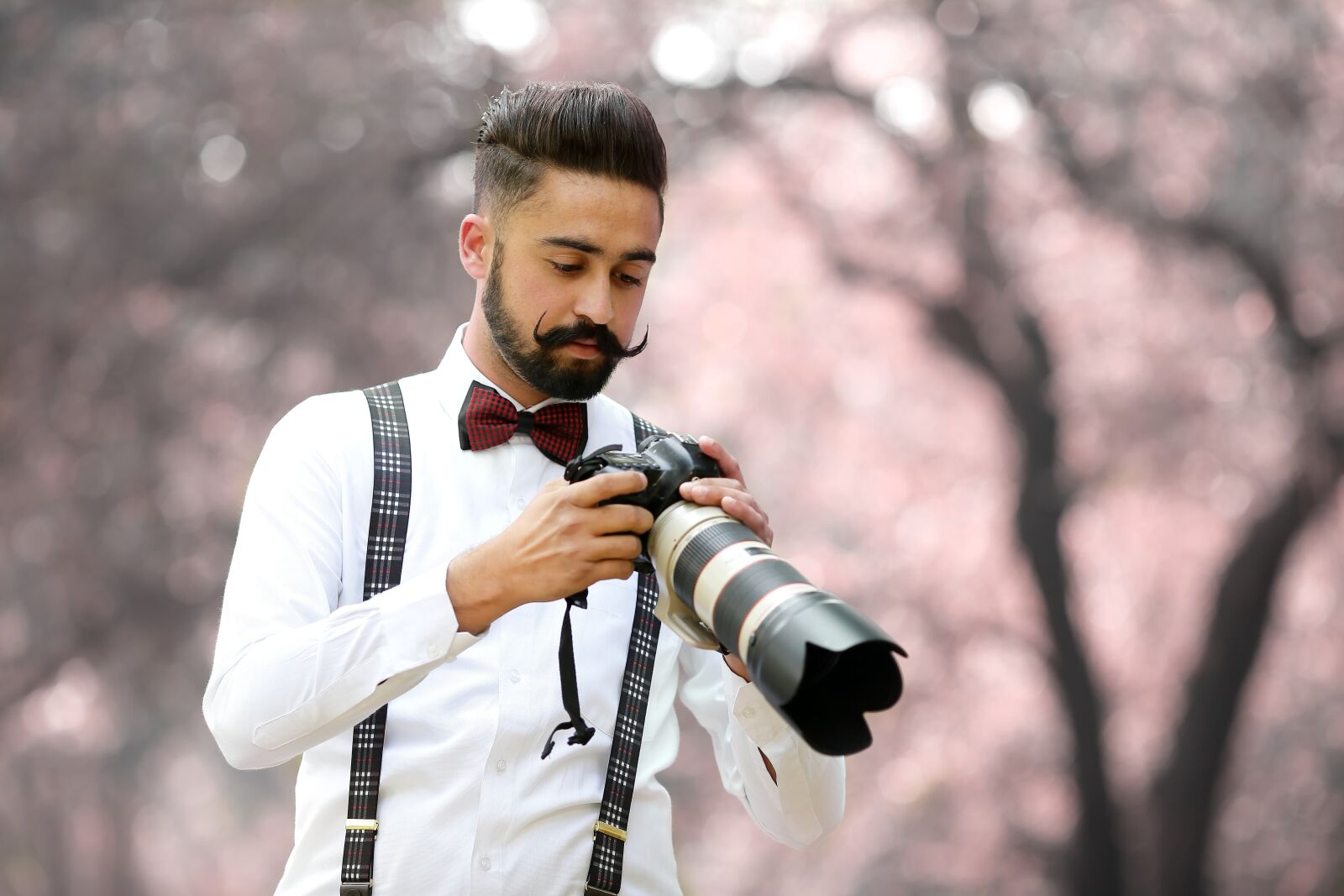 Canon EOS 5D Mark III + Canon EF 135mm F2L USM sample photo. Mustache, looks, look photography