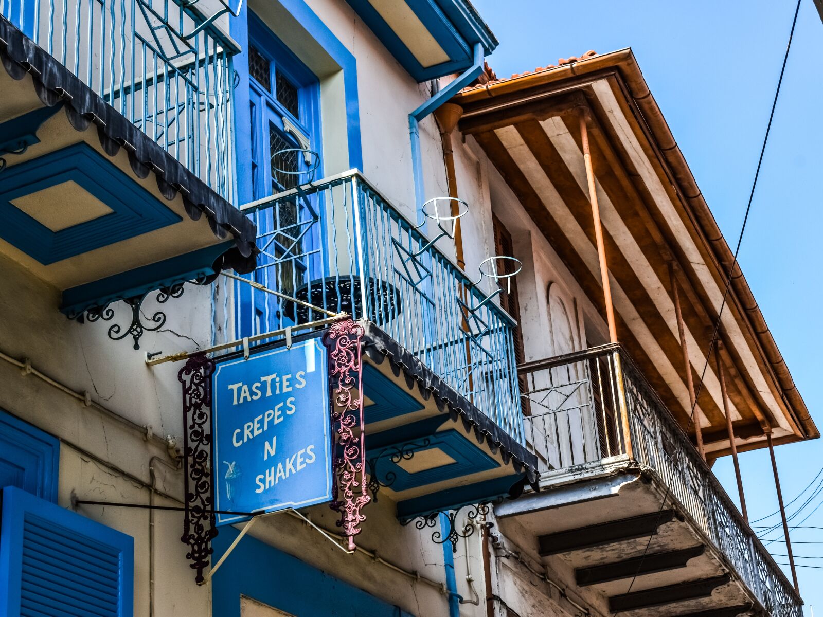 Nikon D3300 sample photo. Balcony, sign, architecture photography