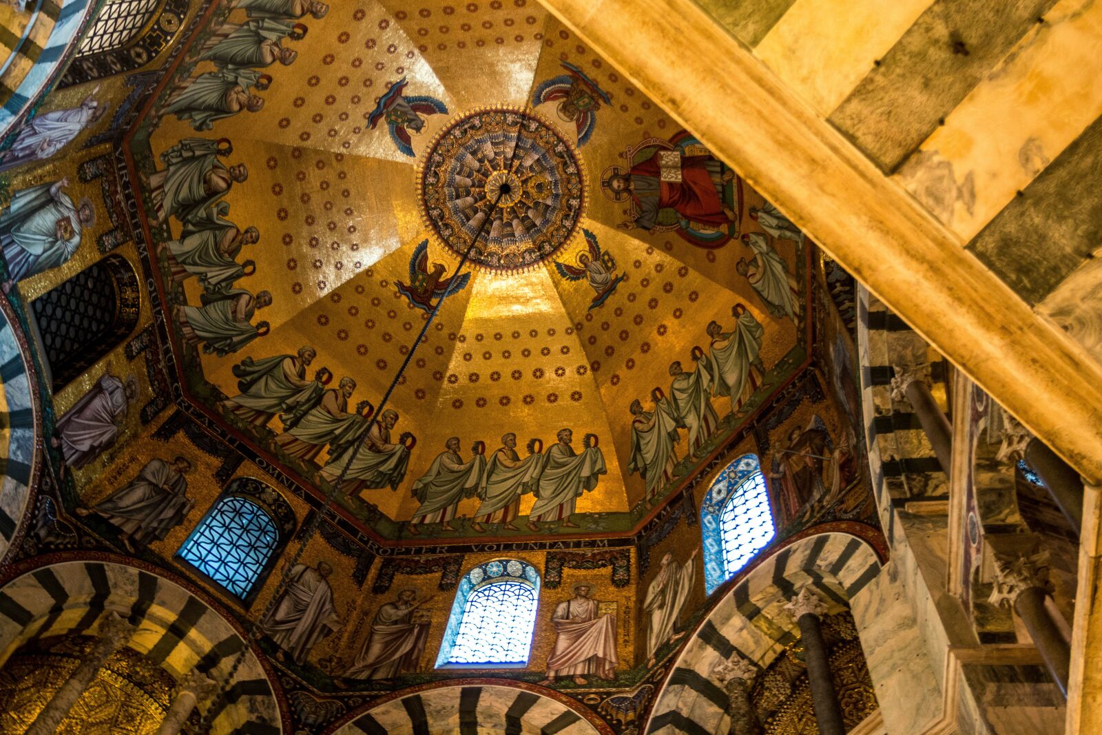 Canon EOS 70D sample photo. Aachen cathedral, church, chapel photography