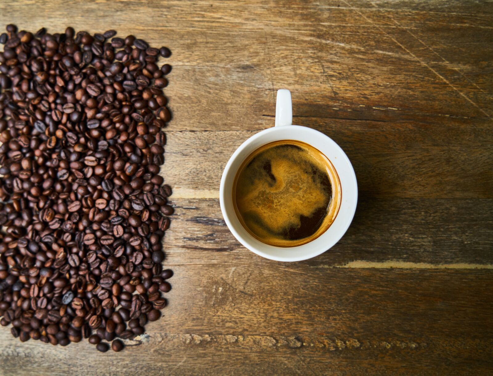 Sony a7R II sample photo. Coffee, cup, wood photography