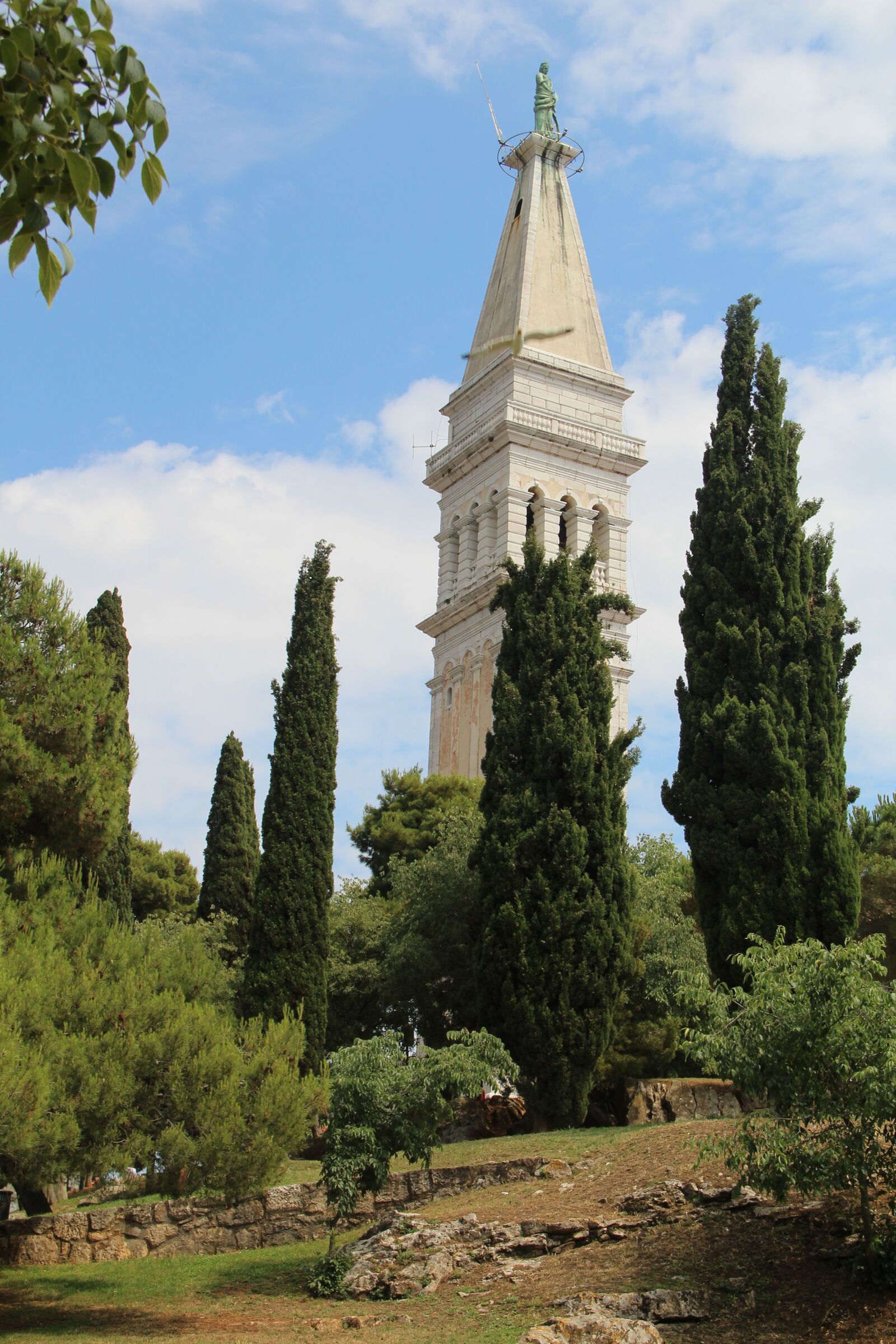 Canon EOS 600D (Rebel EOS T3i / EOS Kiss X5) sample photo. Tower, nature, landscape photography