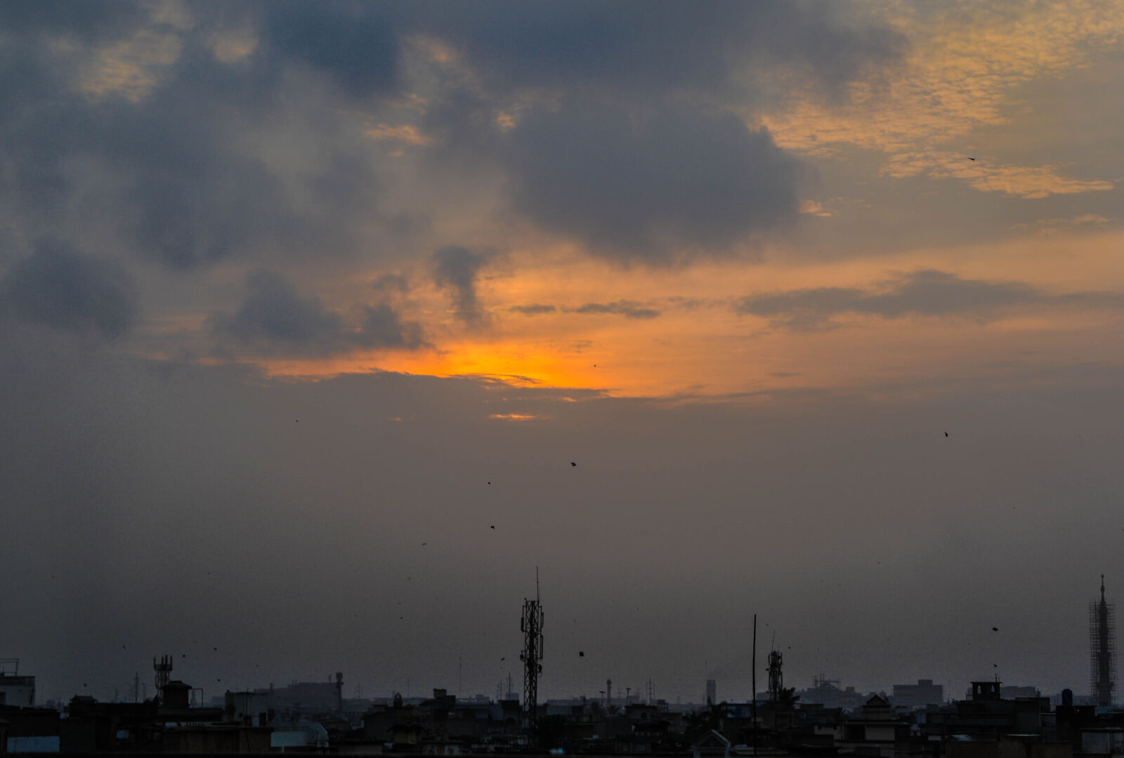 Nikon D5200 sample photo. City, cityscape, cloud, golden photography