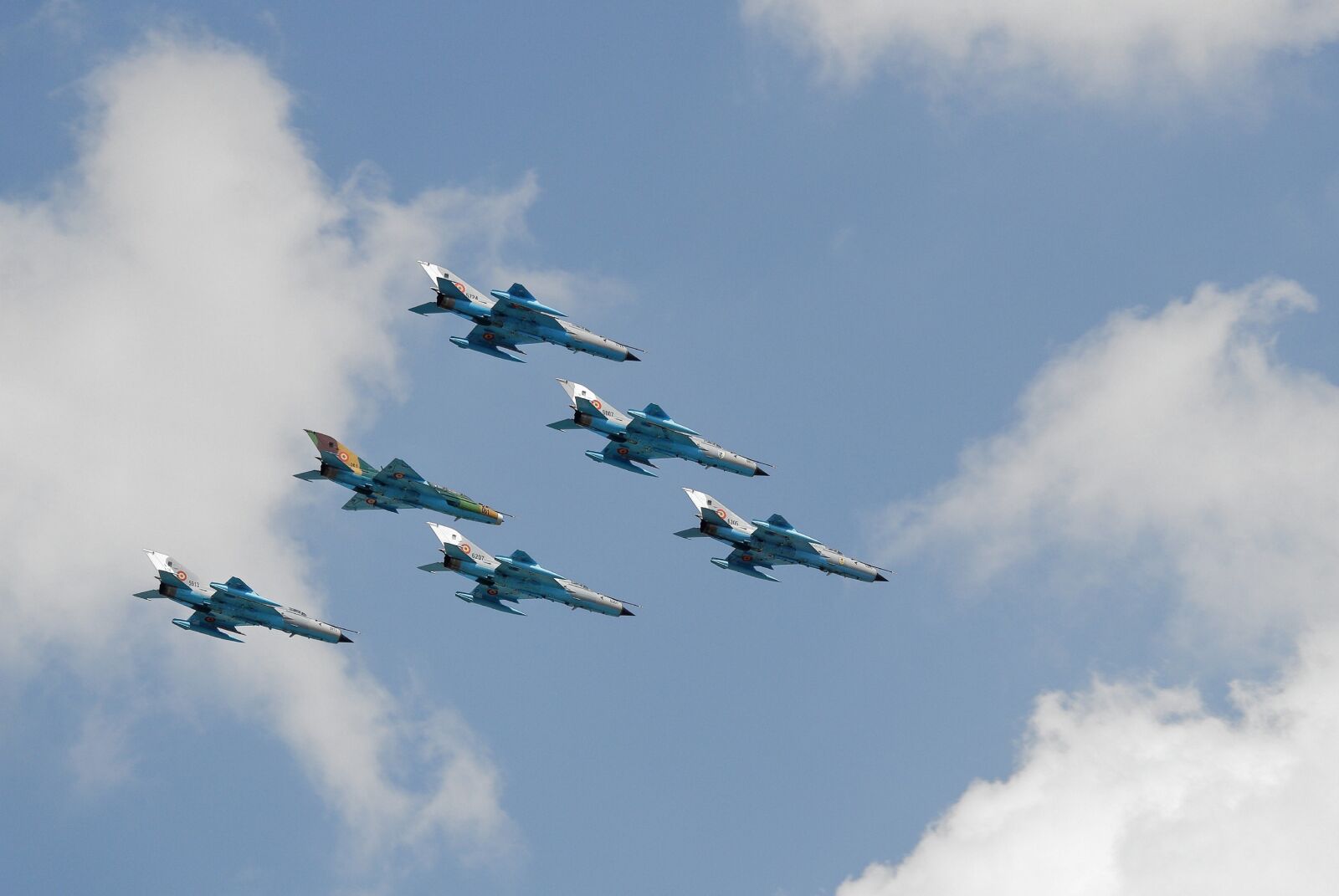 Canon EF-S 55-250mm F4-5.6 IS STM sample photo. Mig 21, plane, military jet photography