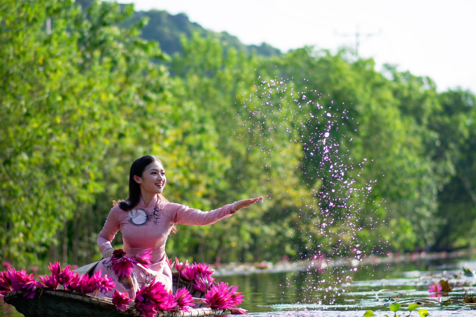 Nikon D7100 sample photo. Girl, cute, gun rose photography