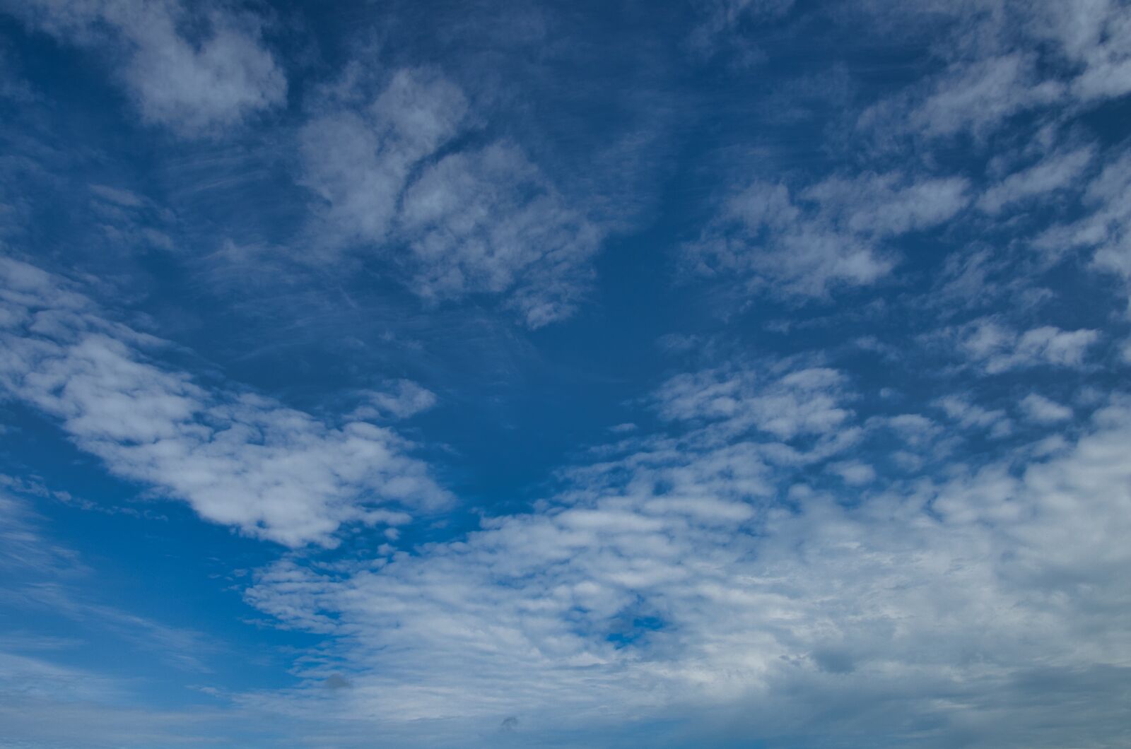 Pentax K-5 sample photo. Clouds, blue, summer photography