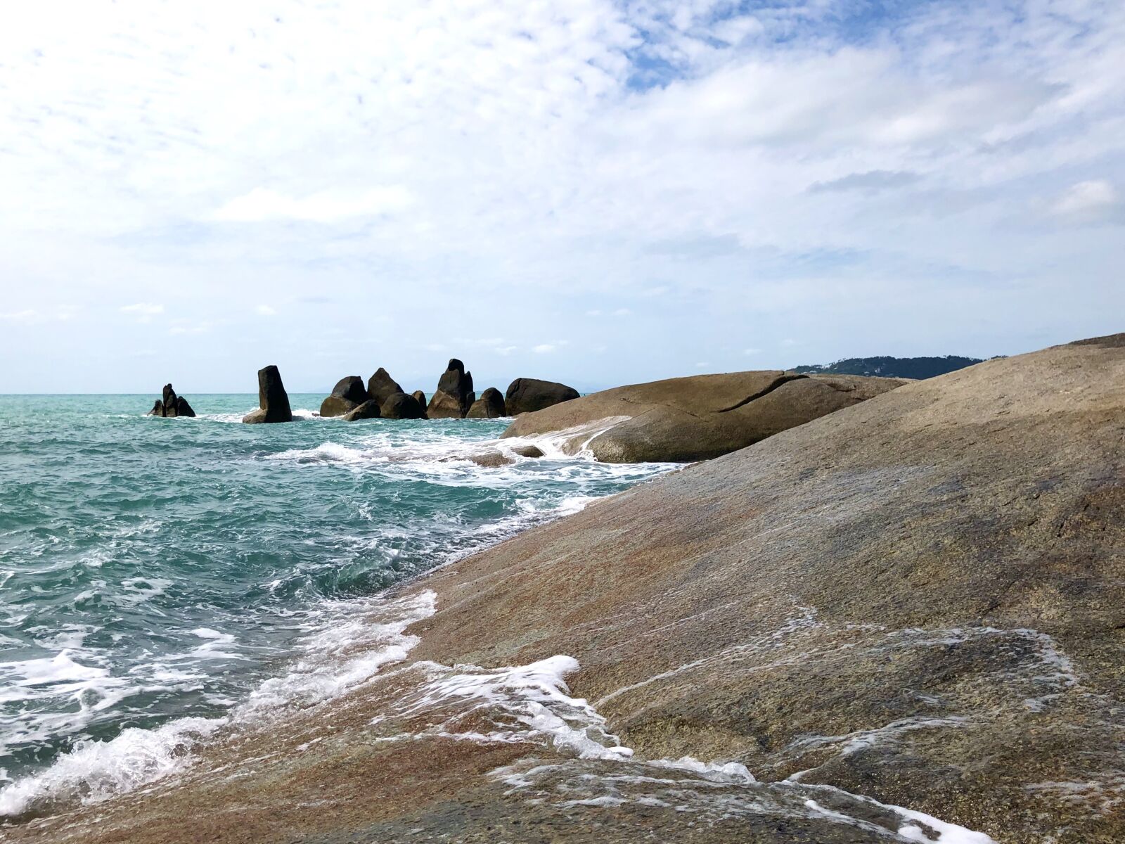 iPhone X back dual camera 4mm f/1.8 sample photo. Coast, thailand, beach photography