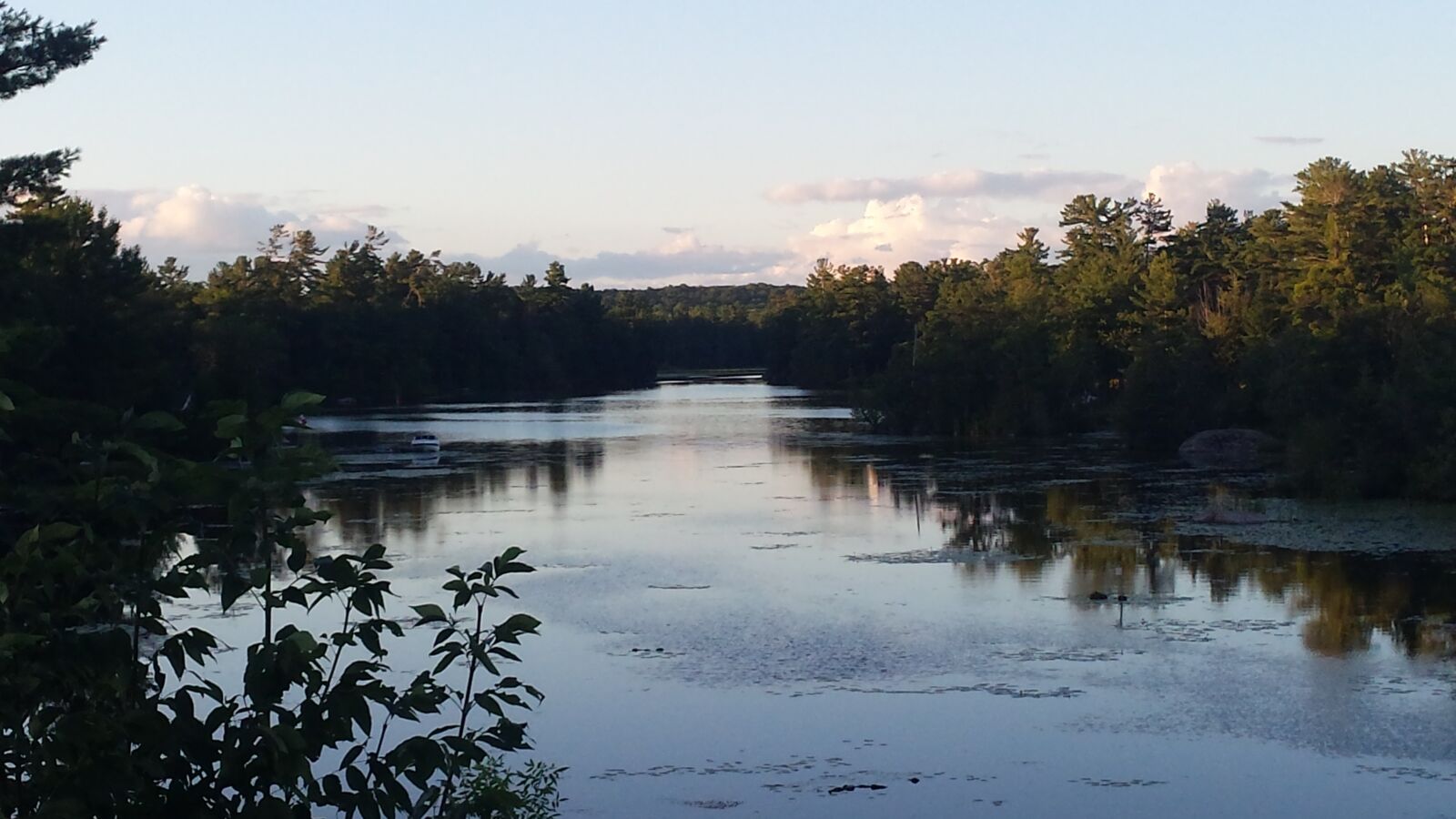 Samsung Galaxy S4 sample photo. Northern canada, river, peaceful photography