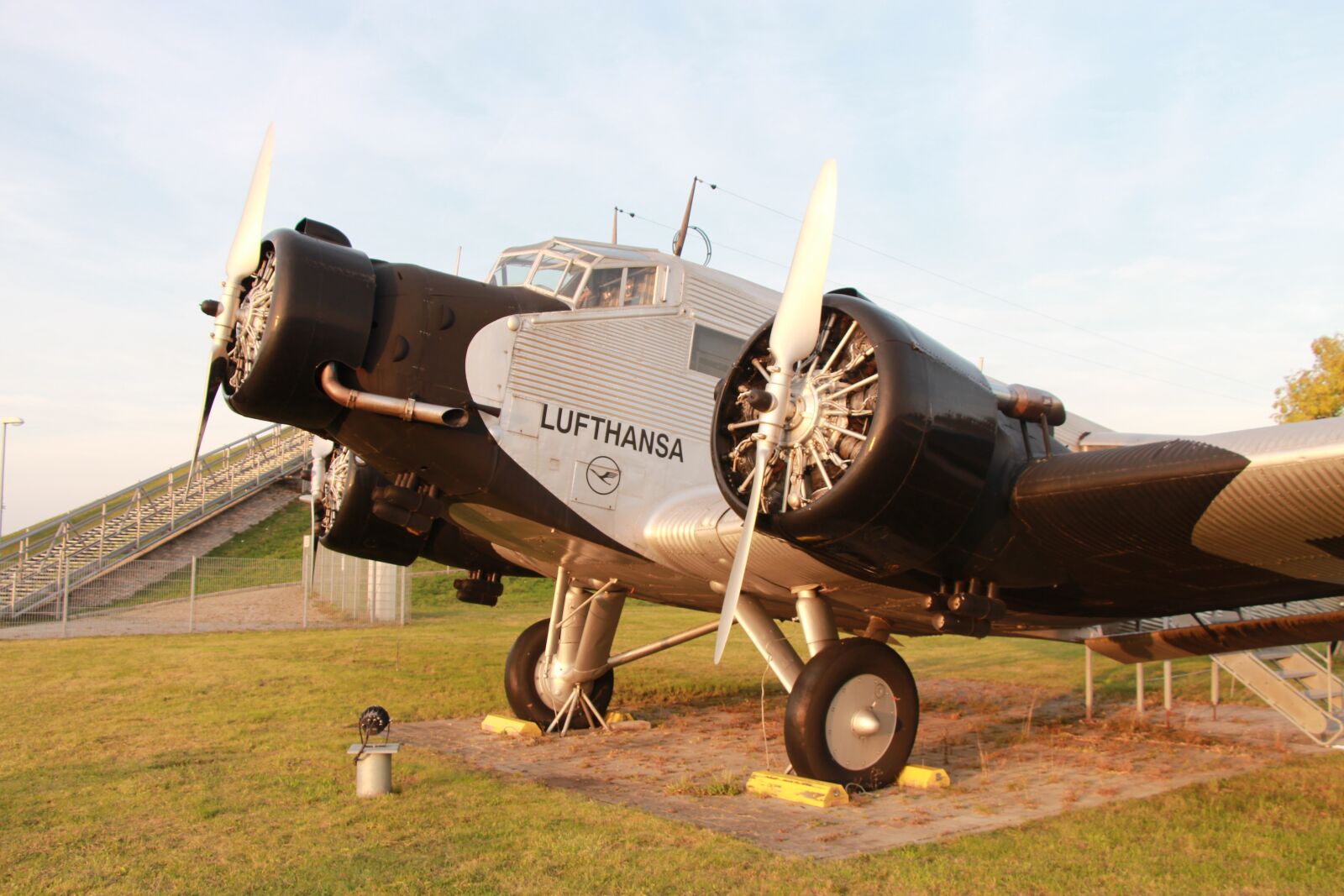 Canon EOS 650D (EOS Rebel T4i / EOS Kiss X6i) sample photo. Aircraft, auntie ju, historically photography