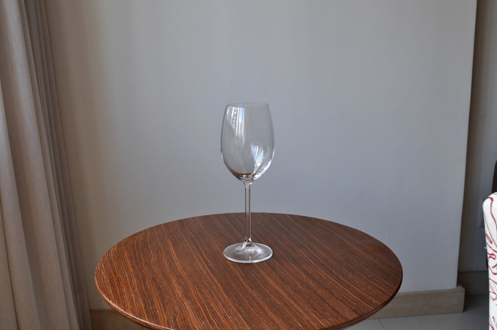 Nikon D5000 sample photo. Empty, vine, glass, wooden photography