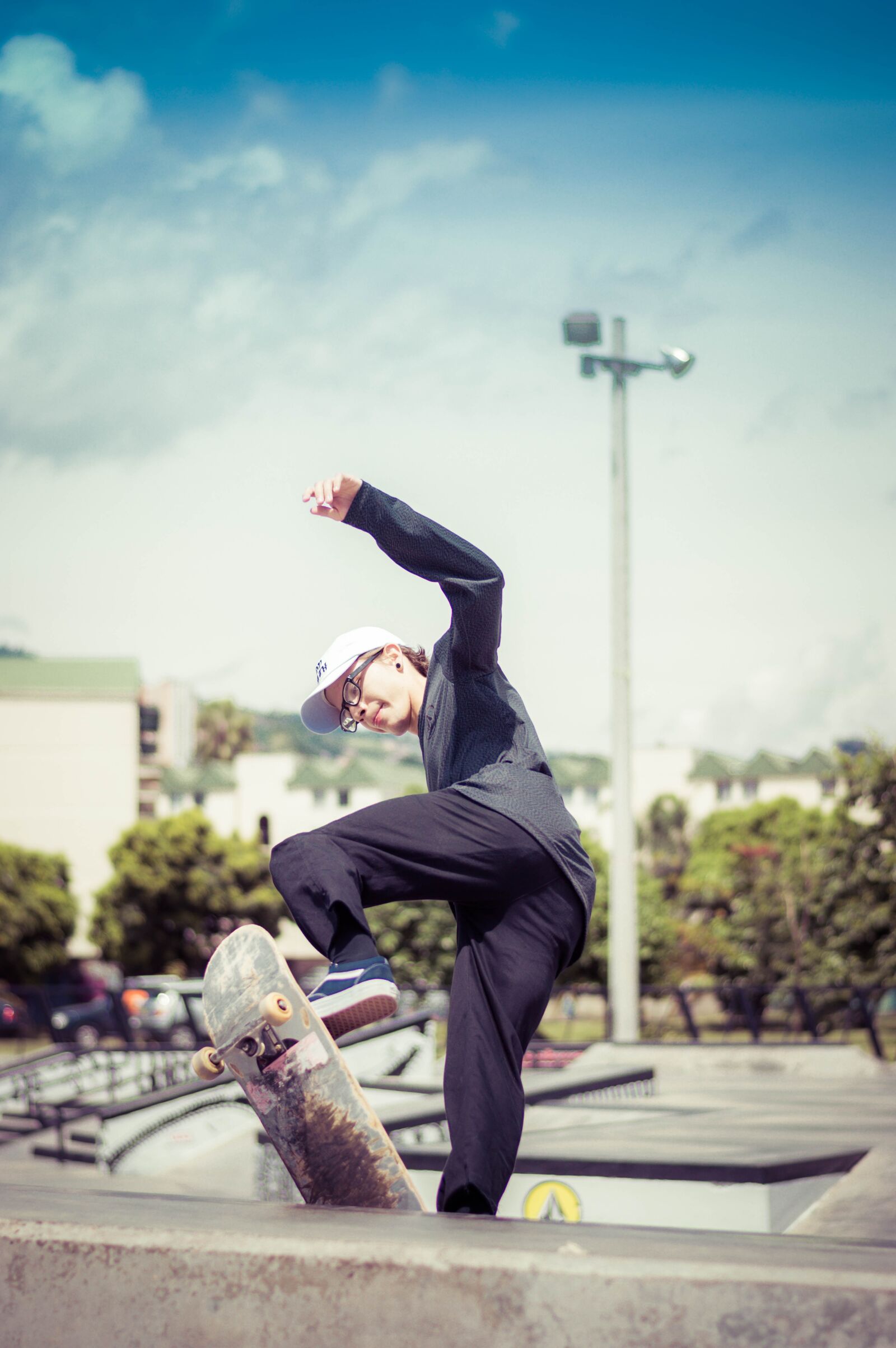 Nikon D3200 sample photo. Skate, medellin, beam photography