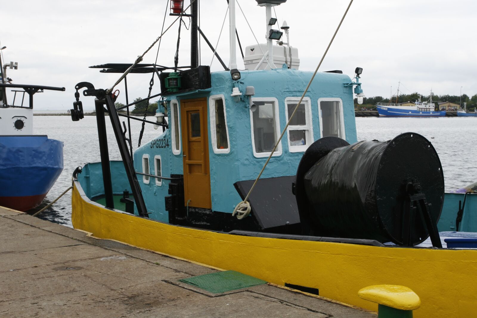 Canon EOS 30D sample photo. Cutter, port, sea photography