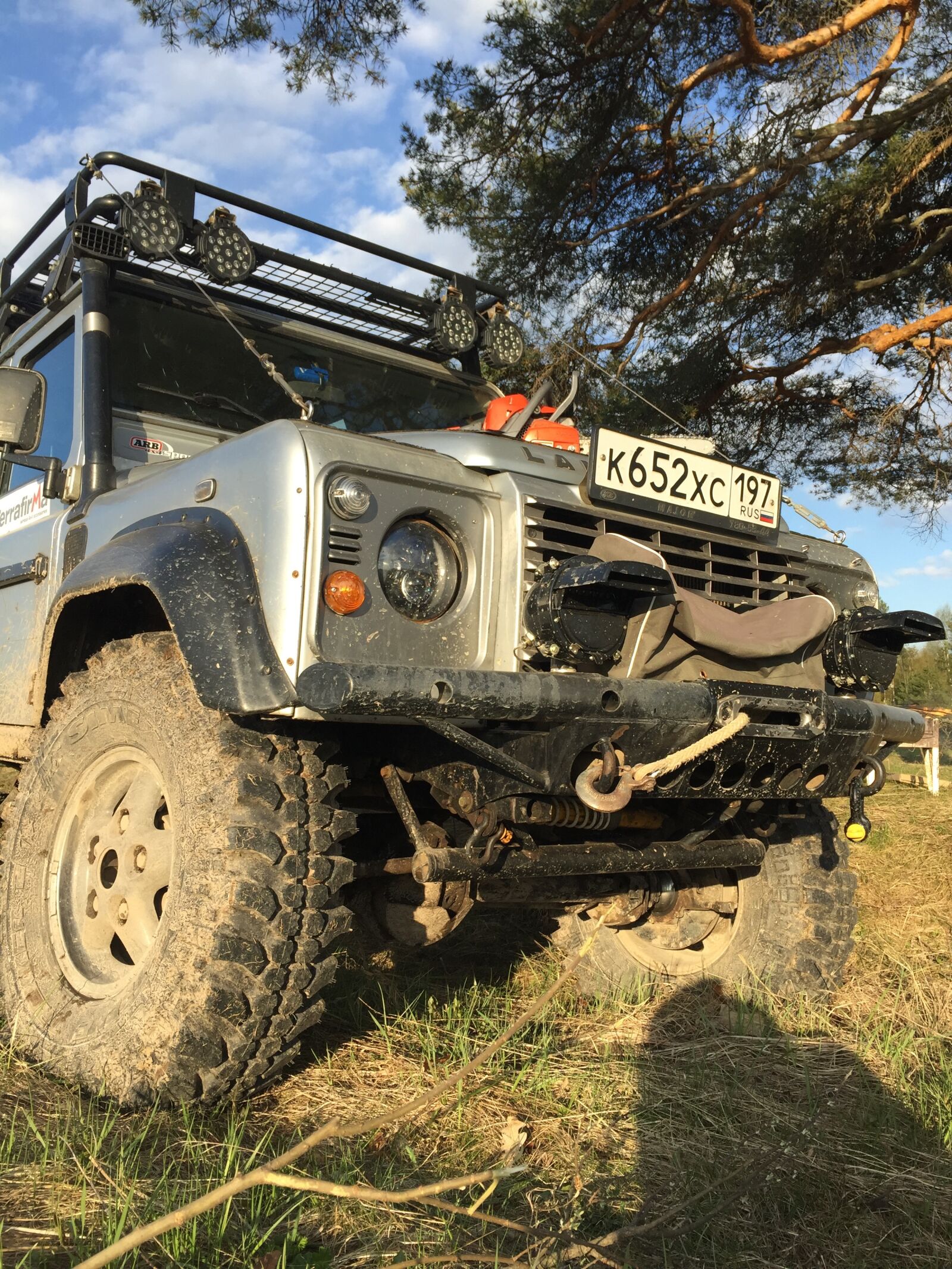 Apple iPhone 6 sample photo. Suv, simeks, defender photography
