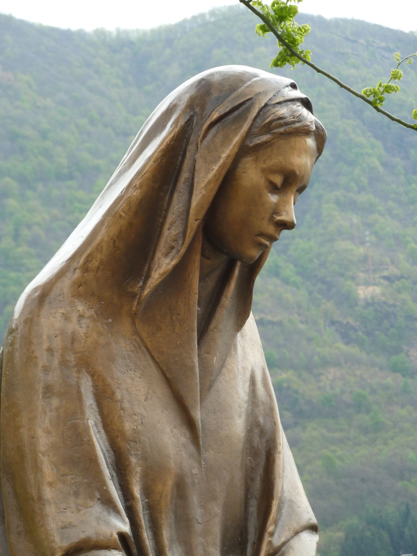 Panasonic Lumix DMC-ZS7 (Lumix DMC-TZ10) sample photo. Maria, virgin mary, mother photography