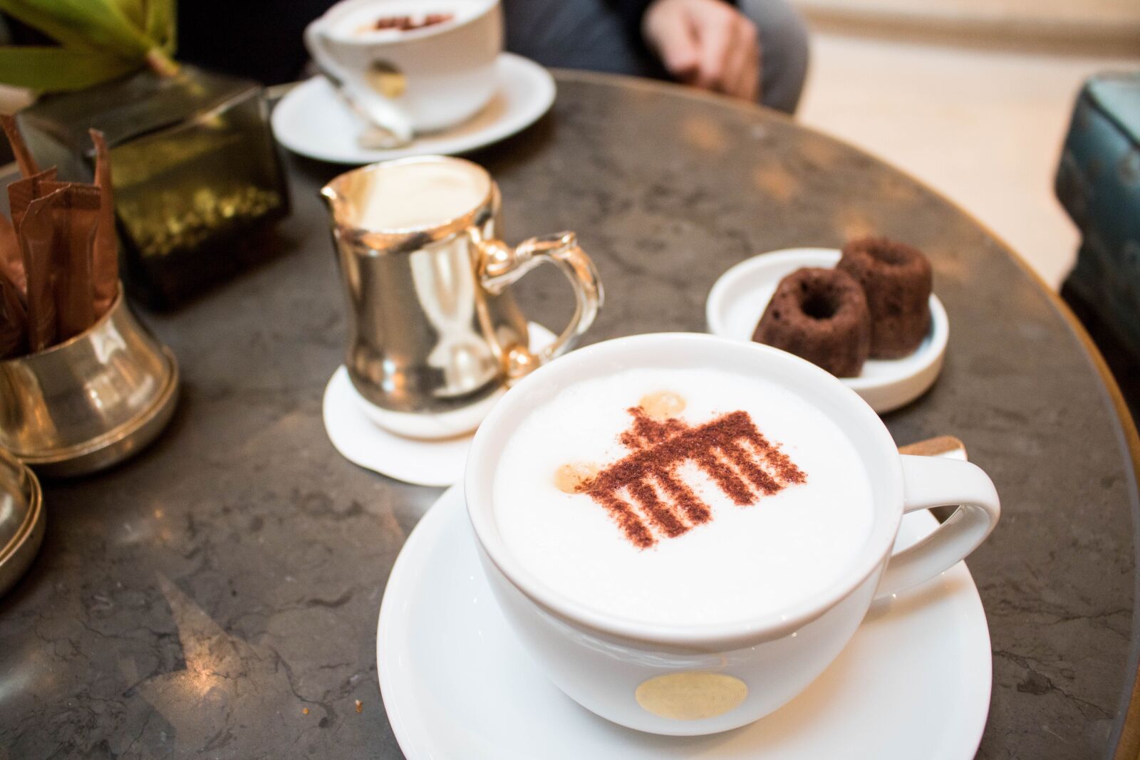 Canon EOS 750D (EOS Rebel T6i / EOS Kiss X8i) sample photo. Brandenburg, coffee, cup photography