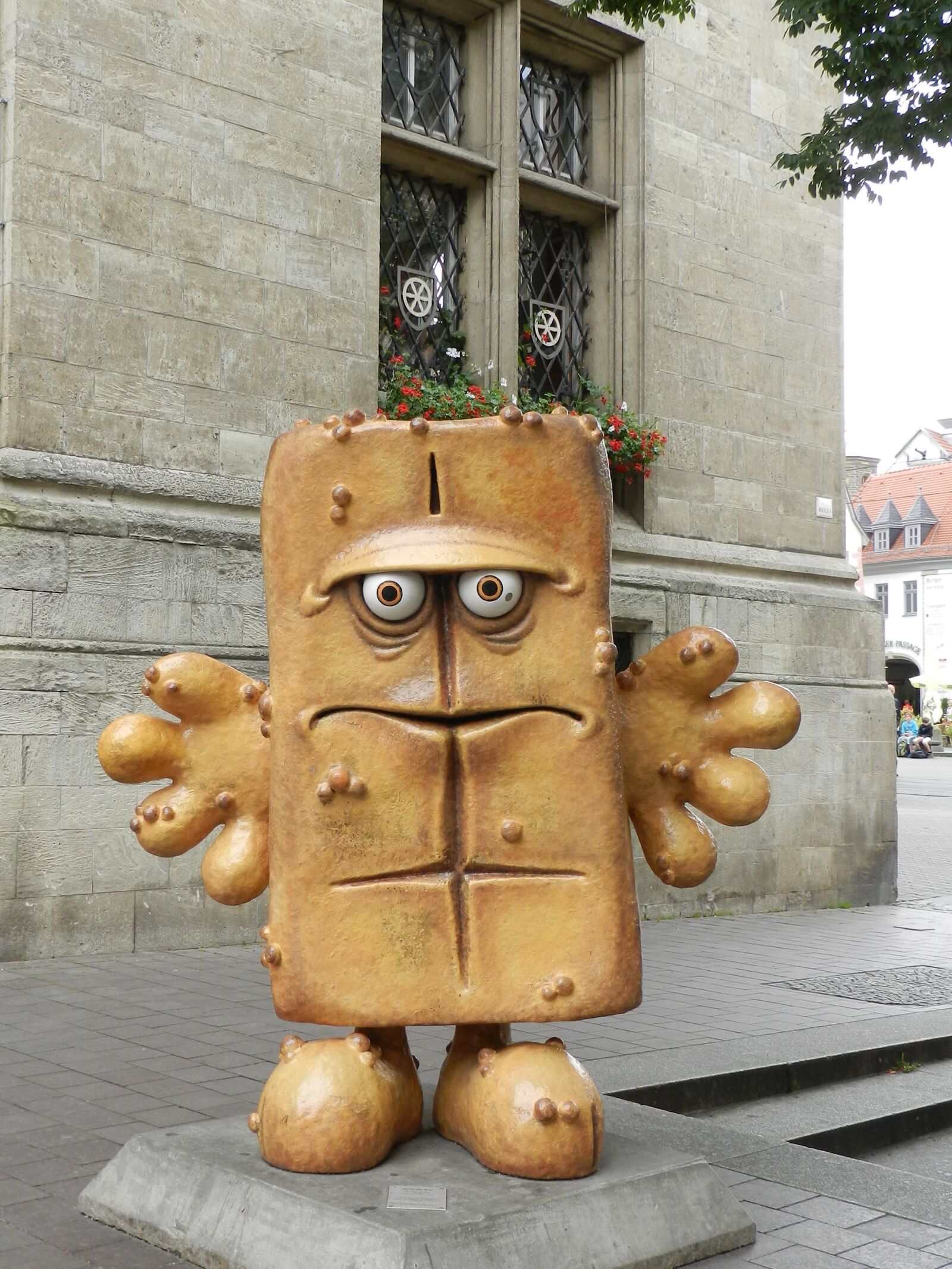 Nikon Coolpix P500 sample photo. Sculpture, art, erfurt photography