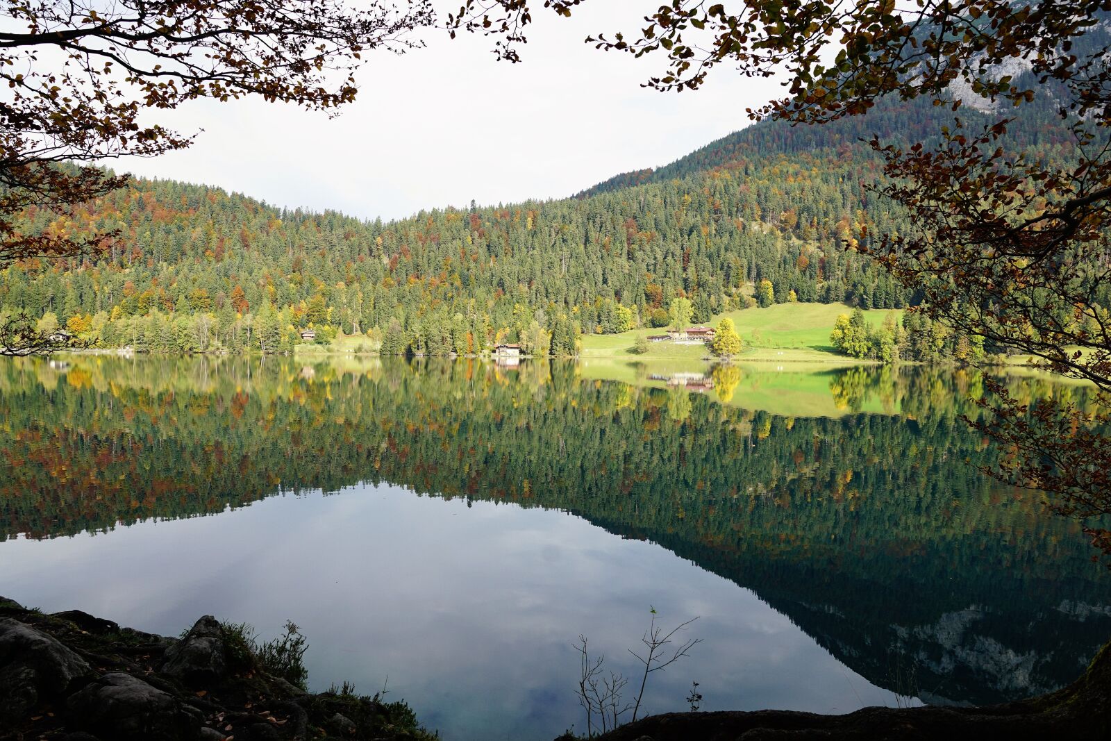 Sony ILCA-77M2 + Sony DT 16-50mm F2.8 SSM sample photo. Hintersteinersee lake, lake, kitzb photography