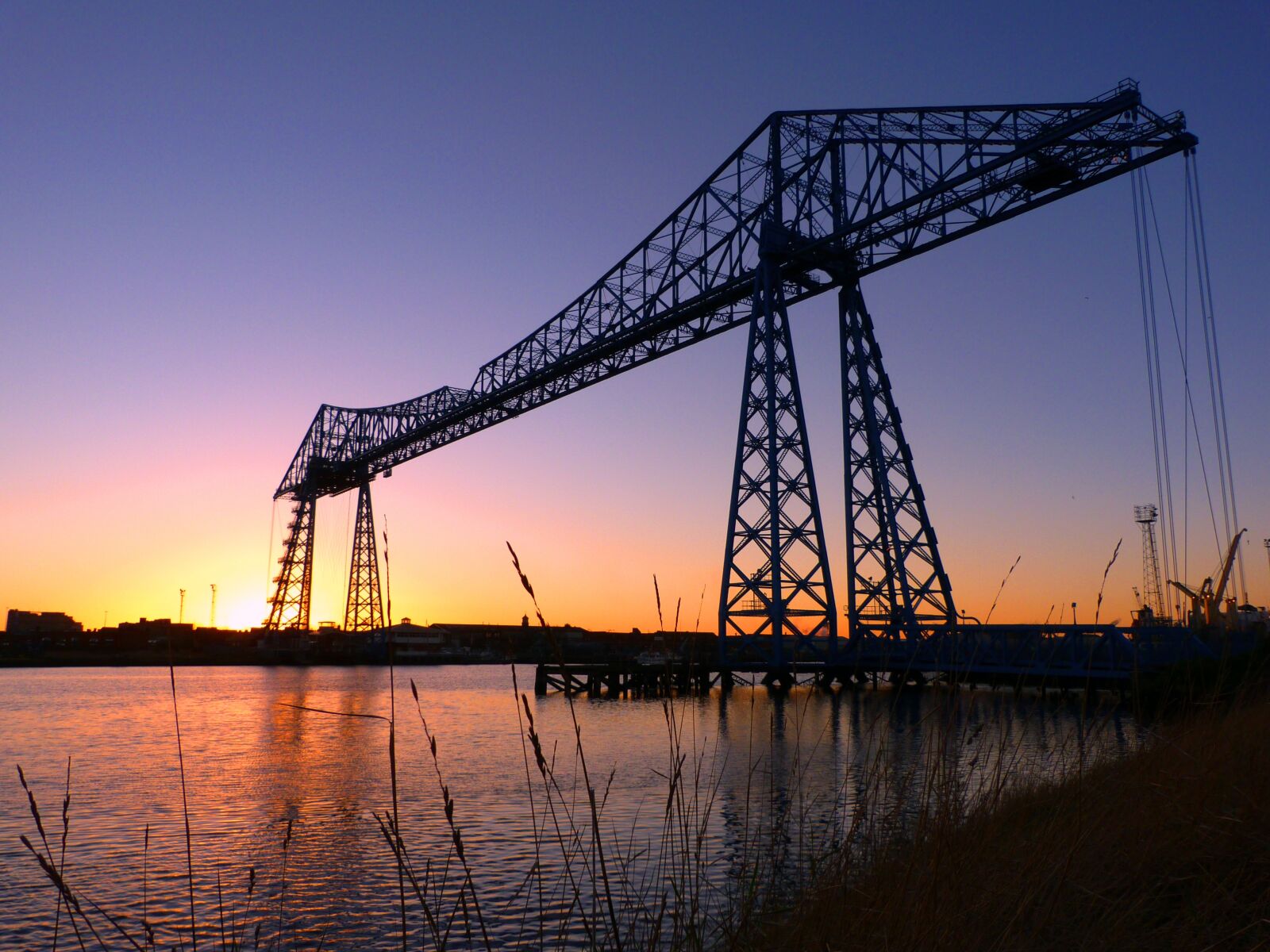 Panasonic Lumix DMC-FZ40 (Lumix DMC-FZ45) sample photo. Middlesbrough, transporter bridge, bridge photography