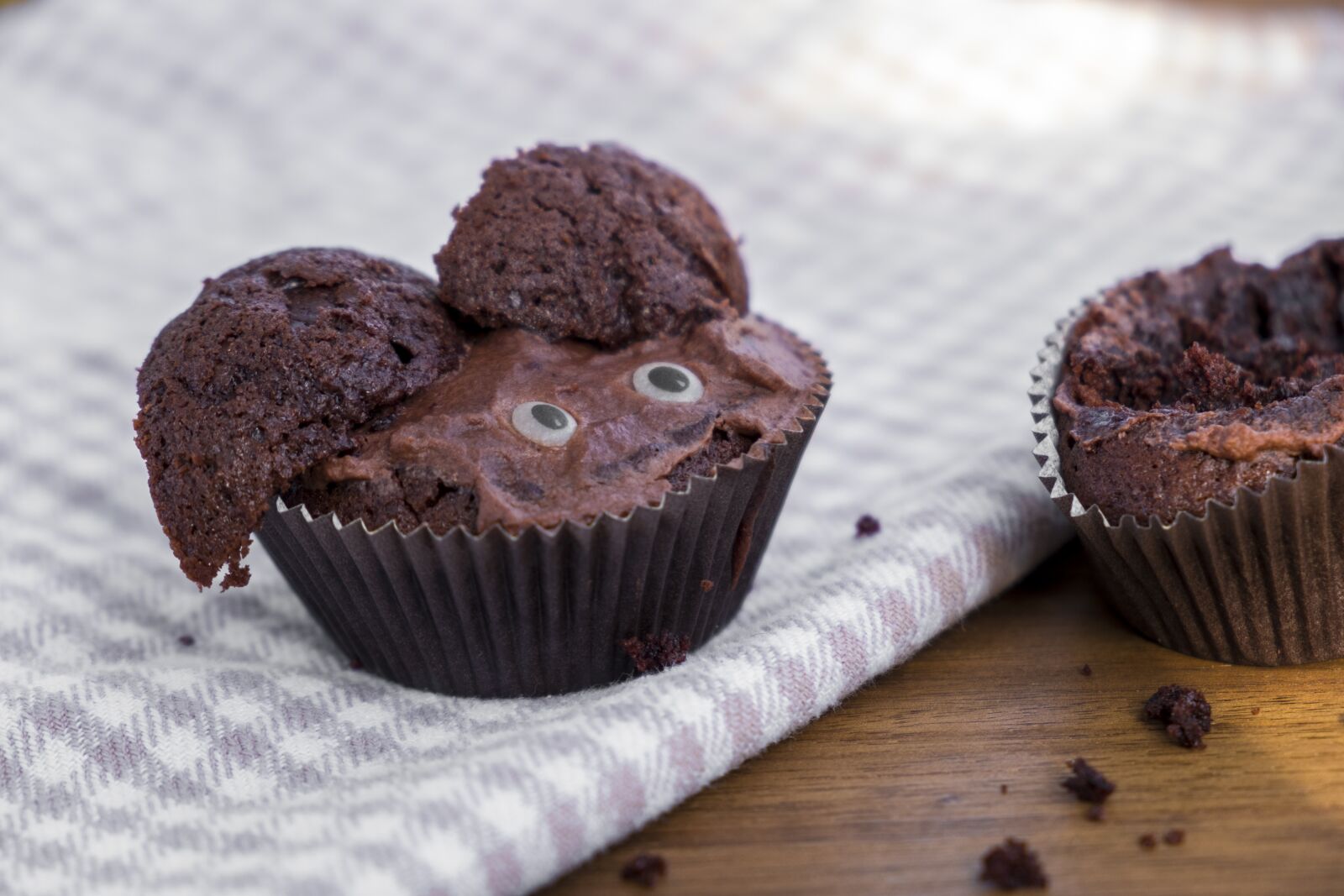 Fujifilm XF 18-55mm F2.8-4 R LM OIS sample photo. Muffin, saje, pastries photography