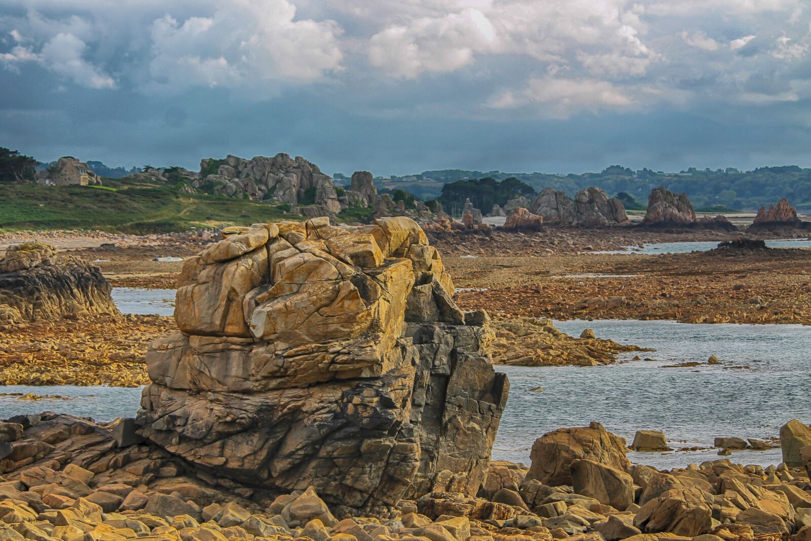 Canon EOS 1100D (EOS Rebel T3 / EOS Kiss X50) sample photo. Landscape, brittany, sea photography