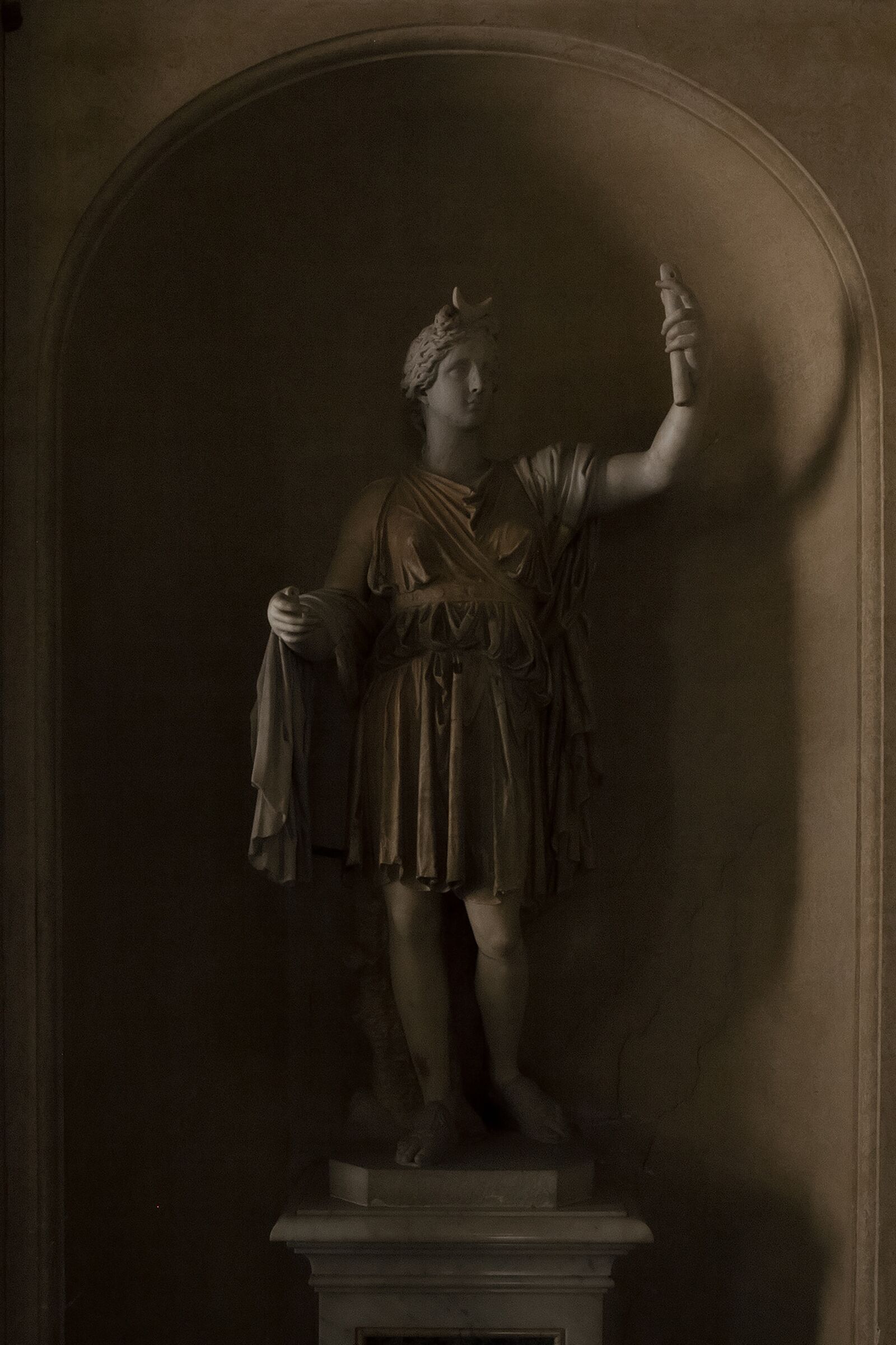 Canon EOS 5D Mark II sample photo. Rome, sculpture, art photography