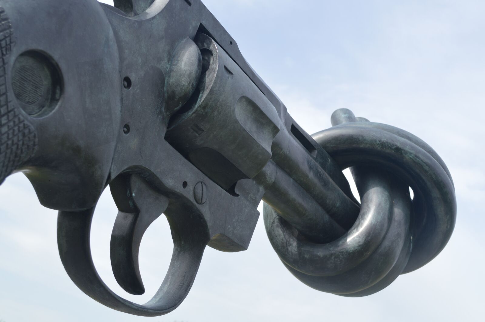 Nikon D3200 sample photo. Sculpture, weapon, peace photography