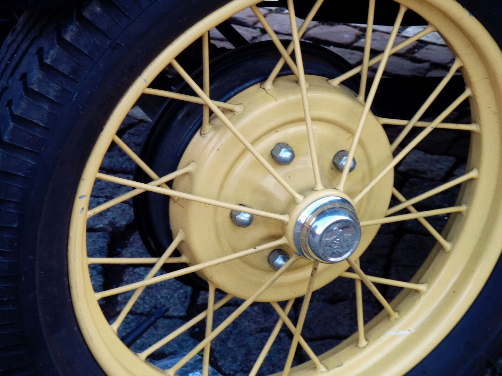 Panasonic DMC-TZ7 sample photo. Classic cars, classic and photography