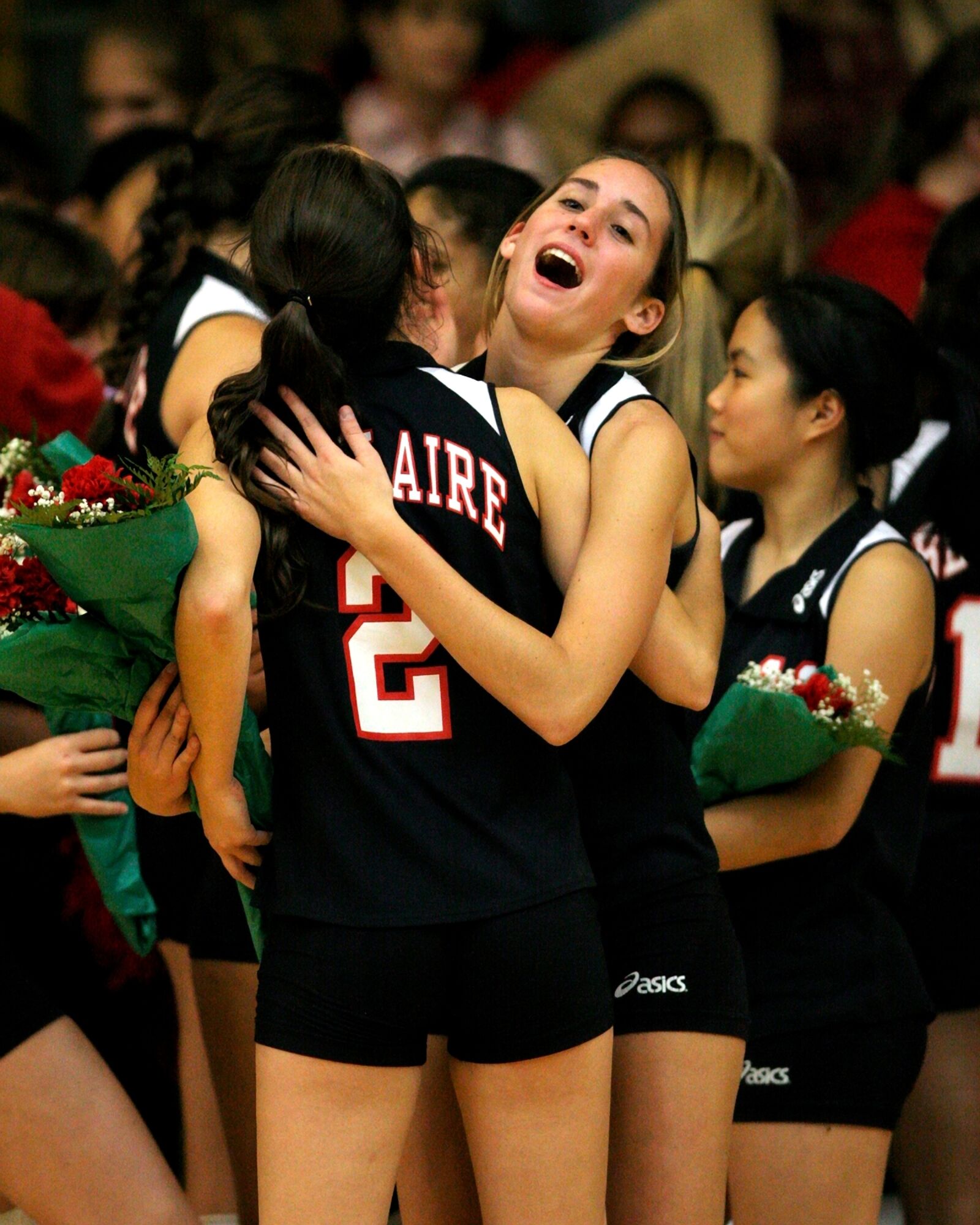 Canon EOS 20D sample photo. Volleyball team, celebration, victory photography