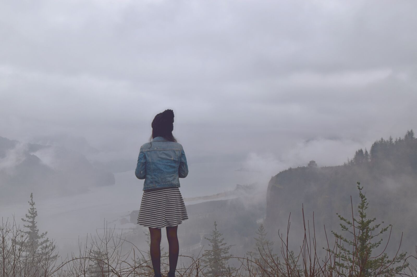 Nikon D3300 sample photo. Girl, fog, view photography