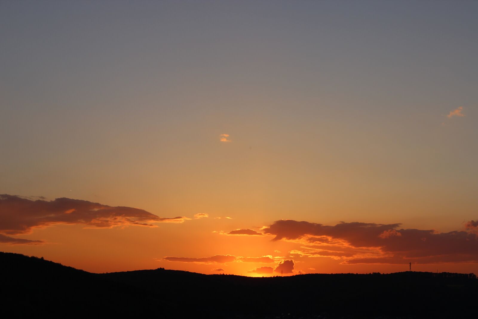 Canon EOS 600D (Rebel EOS T3i / EOS Kiss X5) sample photo. Sunset, sky, nature photography