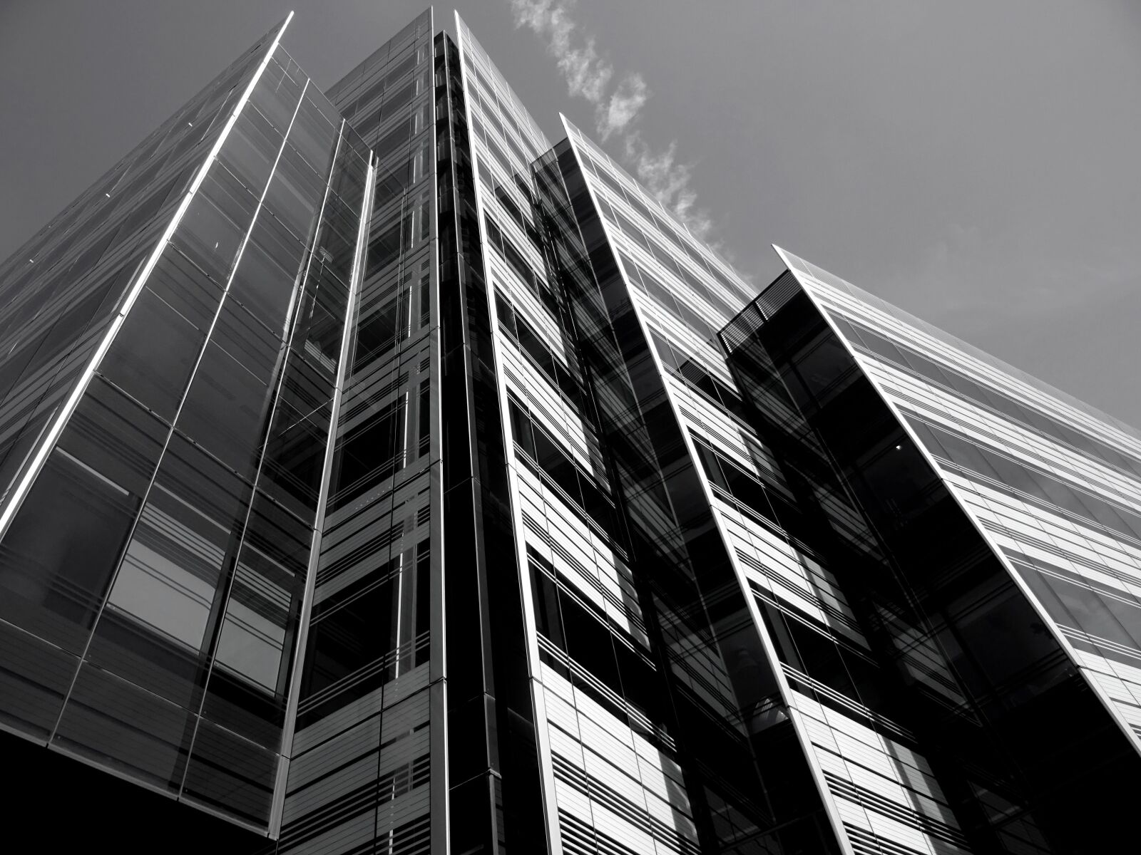 Sony DSC-HX60 sample photo. Architectural, design, architecture, black photography