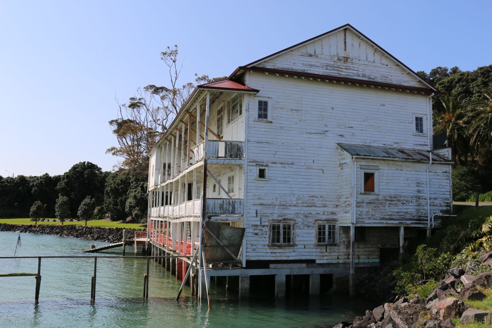 Canon EOS 70D sample photo. Old house, devonport, auckland photography