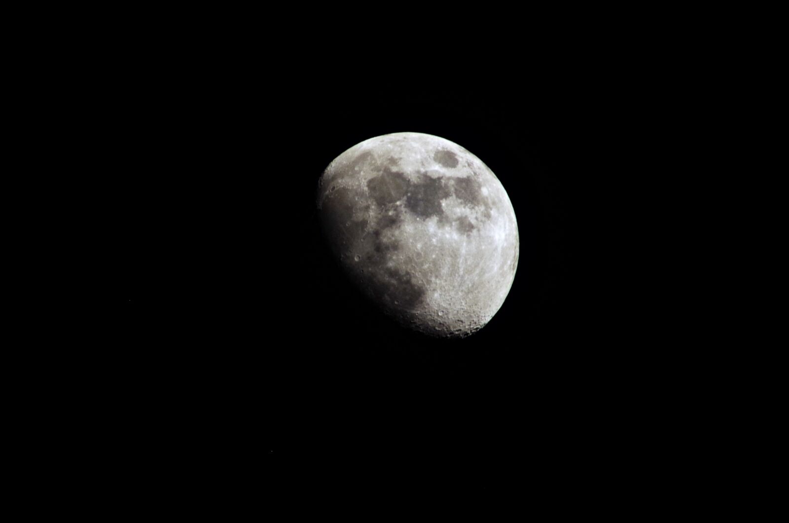 Pentax K-50 sample photo. Luna, moon, the crescent photography
