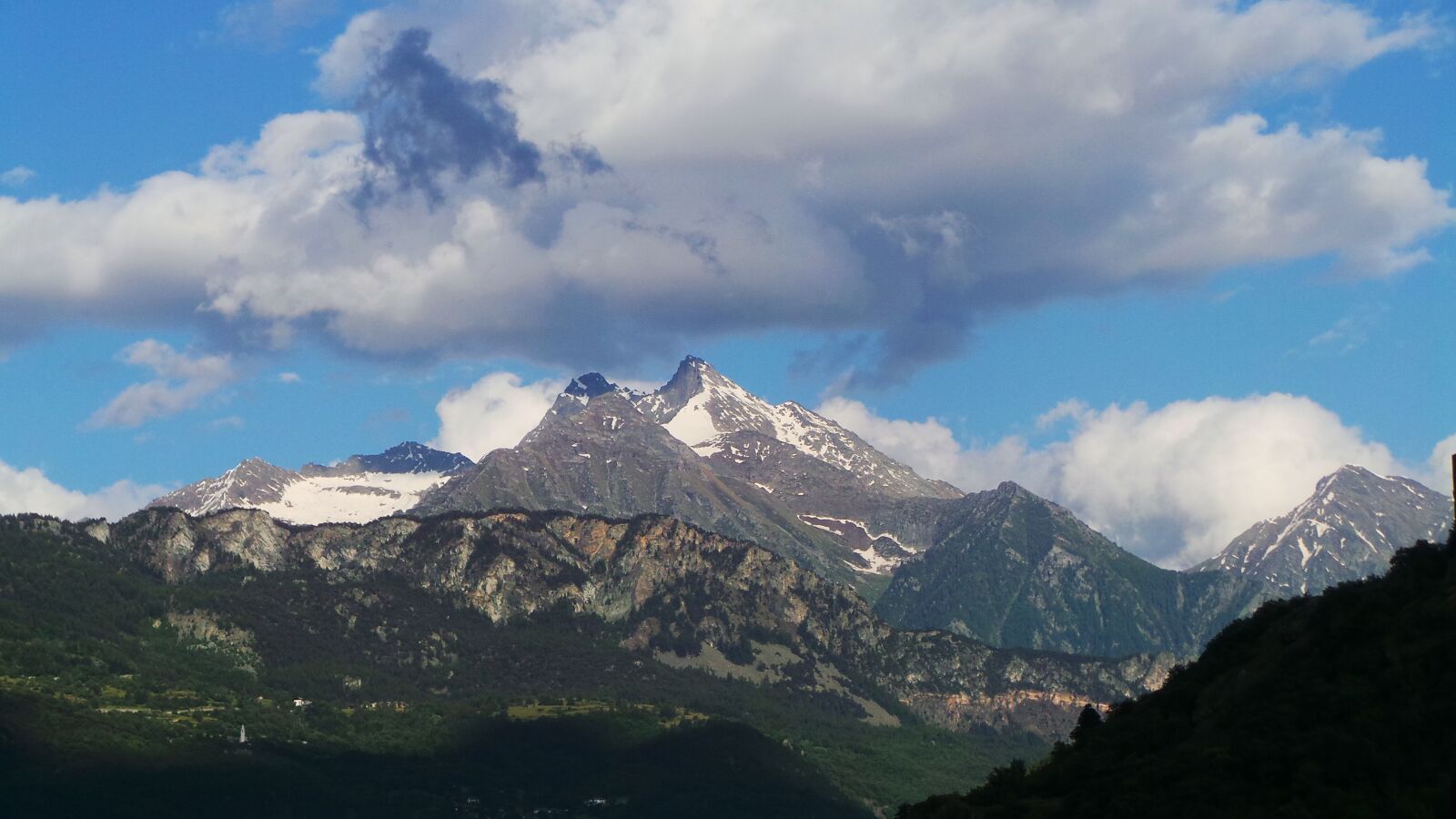 Samsung Galaxy Camera (Wi-Fi) sample photo. Alps, mountains, clouds photography