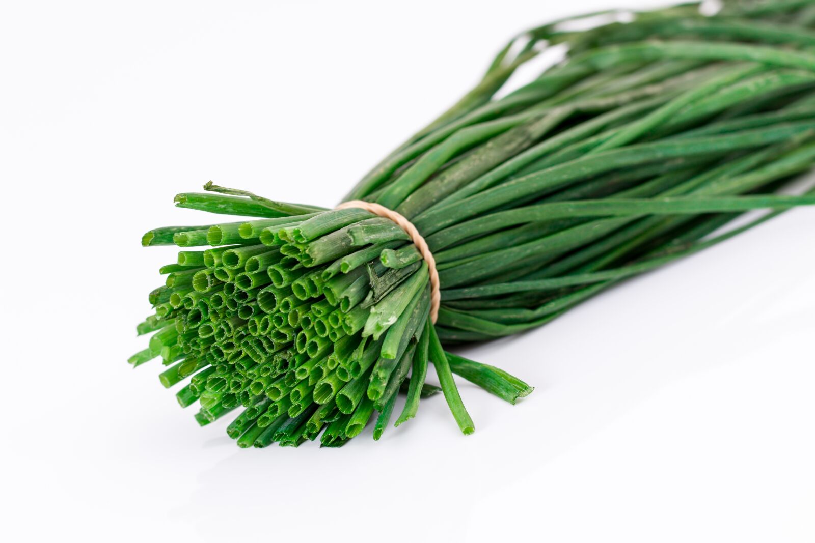 Canon EF 100mm F2.8L Macro IS USM sample photo. Spring onion, salad onion photography